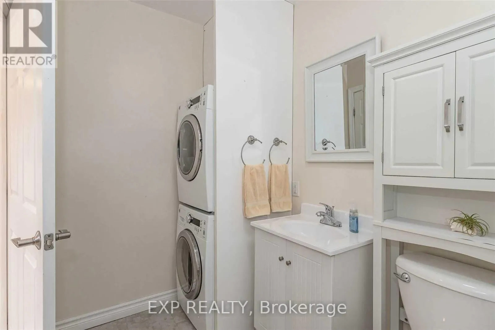 2A WILLCHER - 237 LAKESHORE ROAD