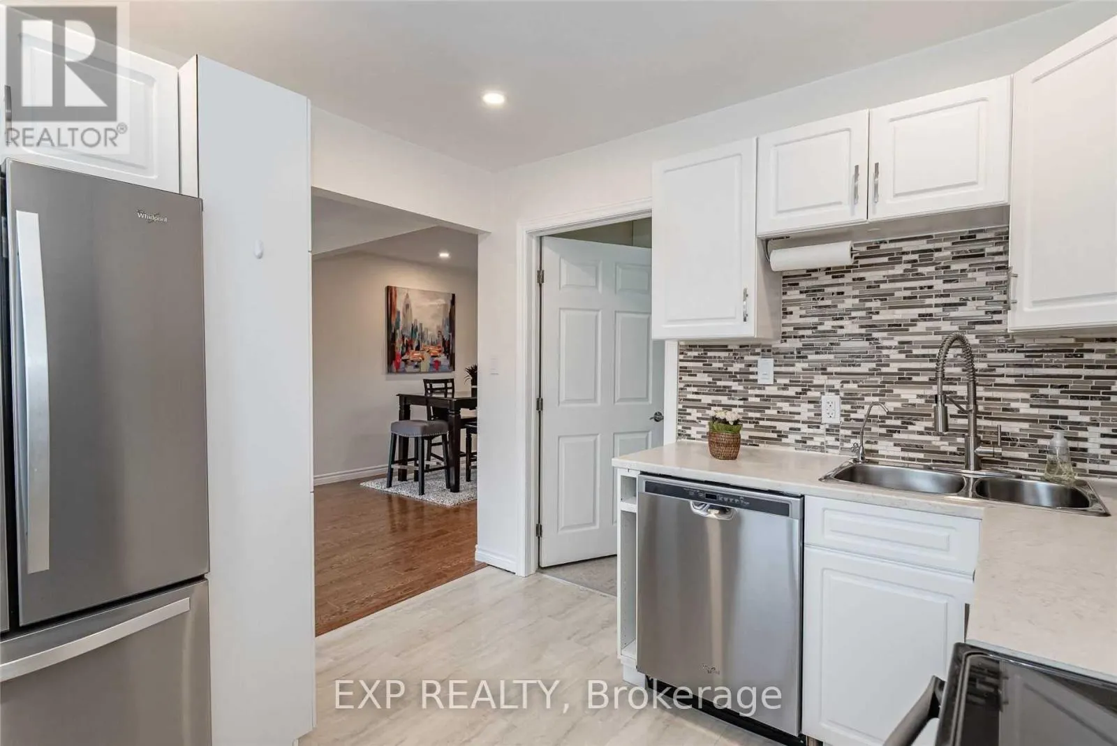2A WILLCHER - 237 LAKESHORE ROAD