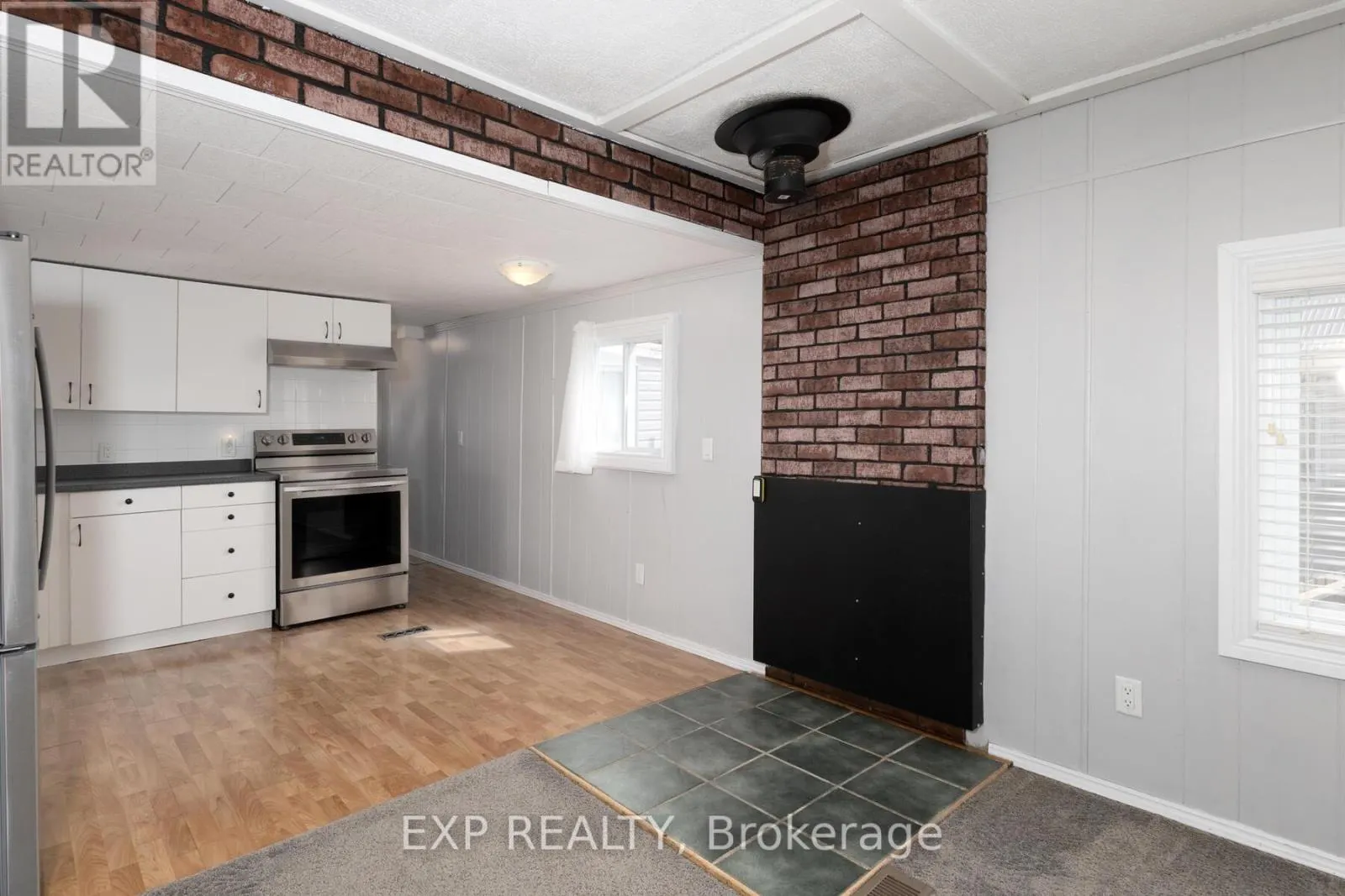 3 WILLOWDALE AVENUE