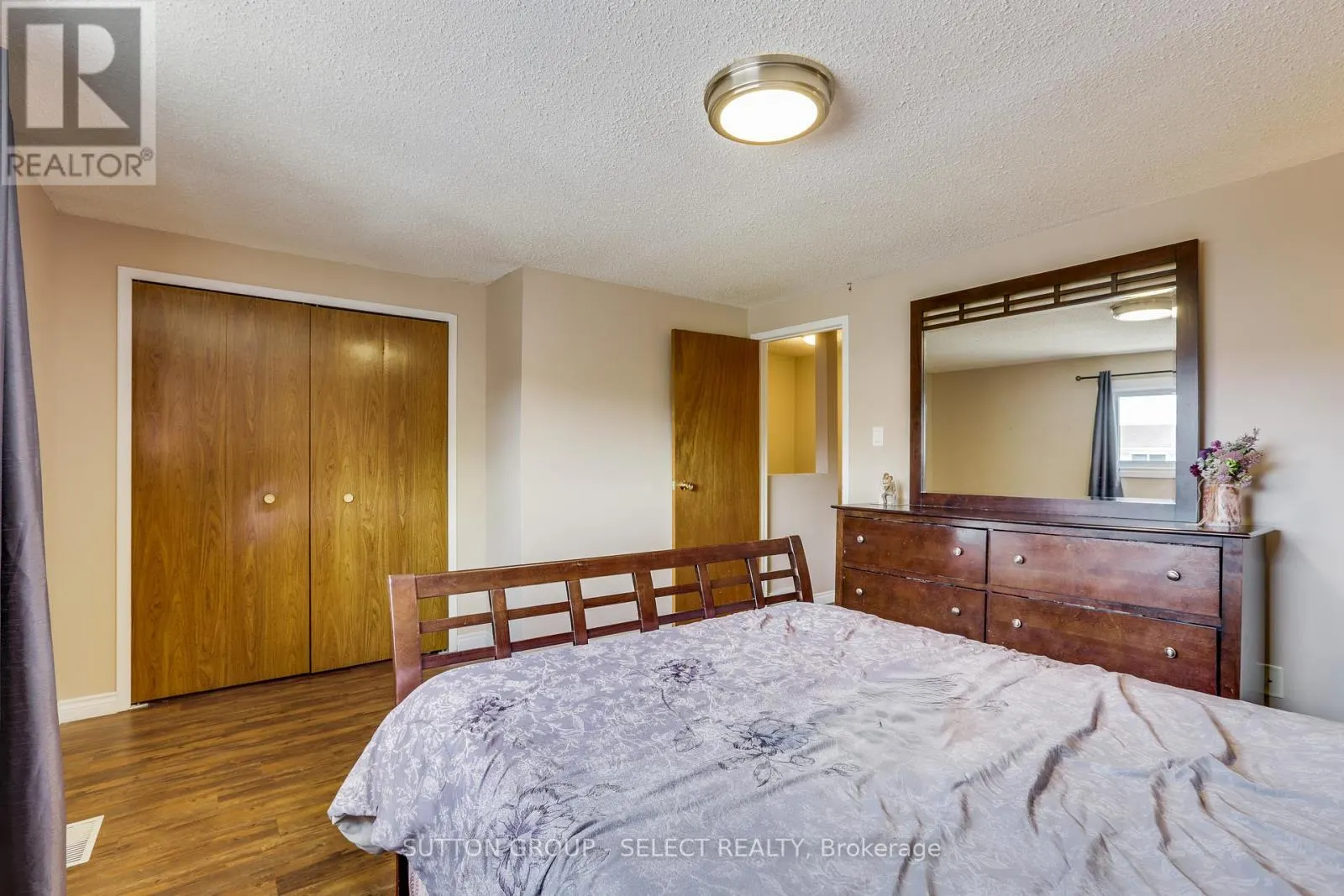 7 - 320 WESTMINSTER AVENUE, #7