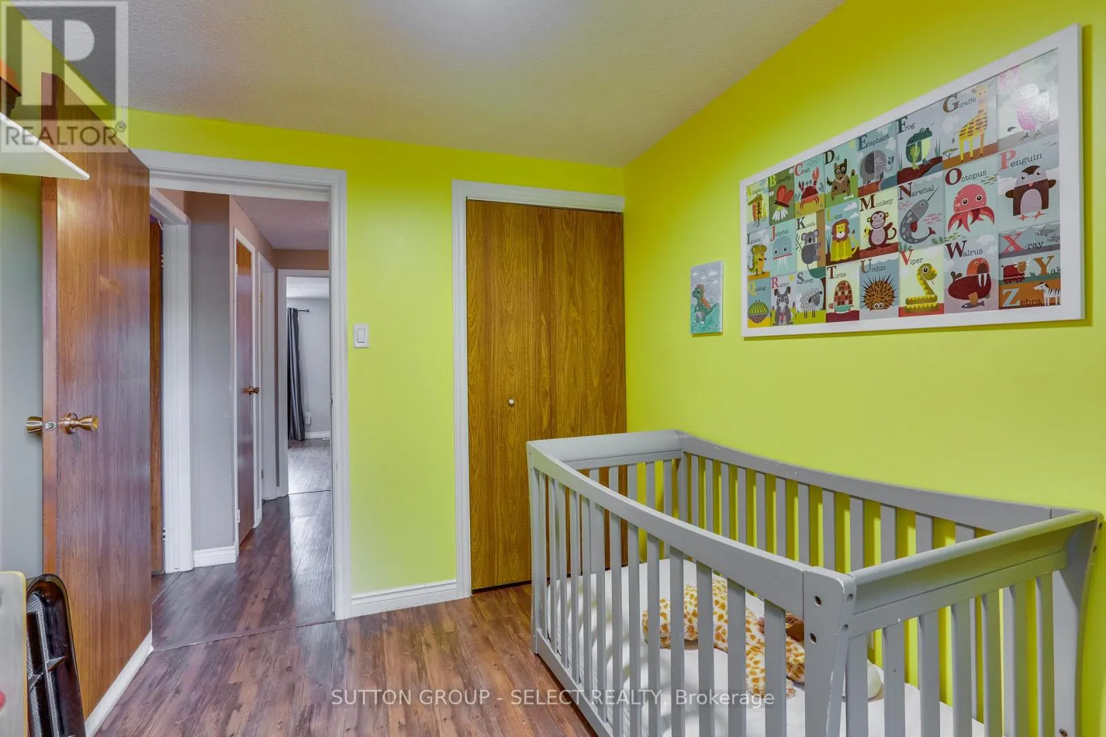 7 - 320 WESTMINSTER AVENUE, #7