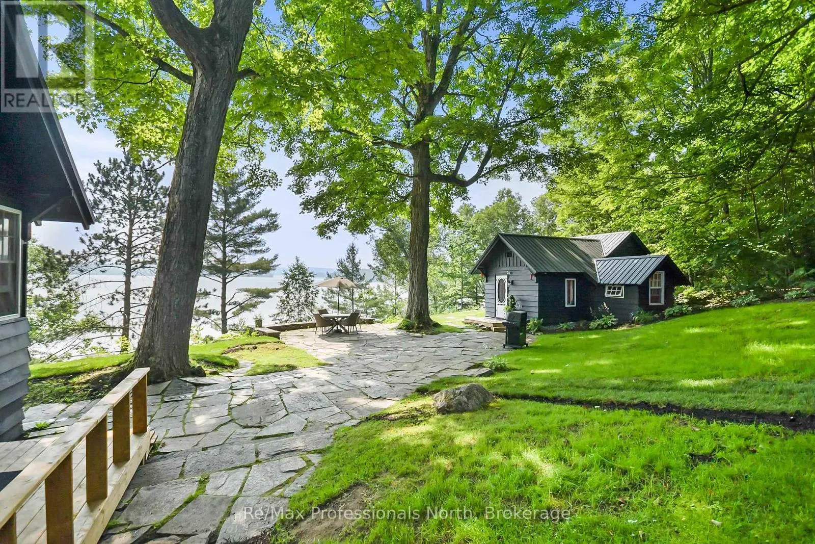 95 PEN LAKE POINT ROAD