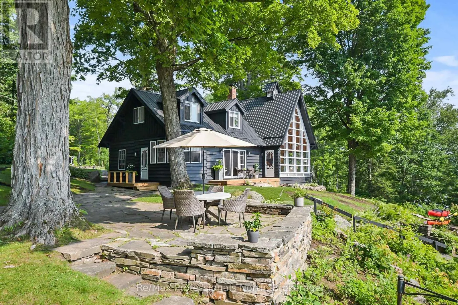 95 PEN LAKE POINT ROAD