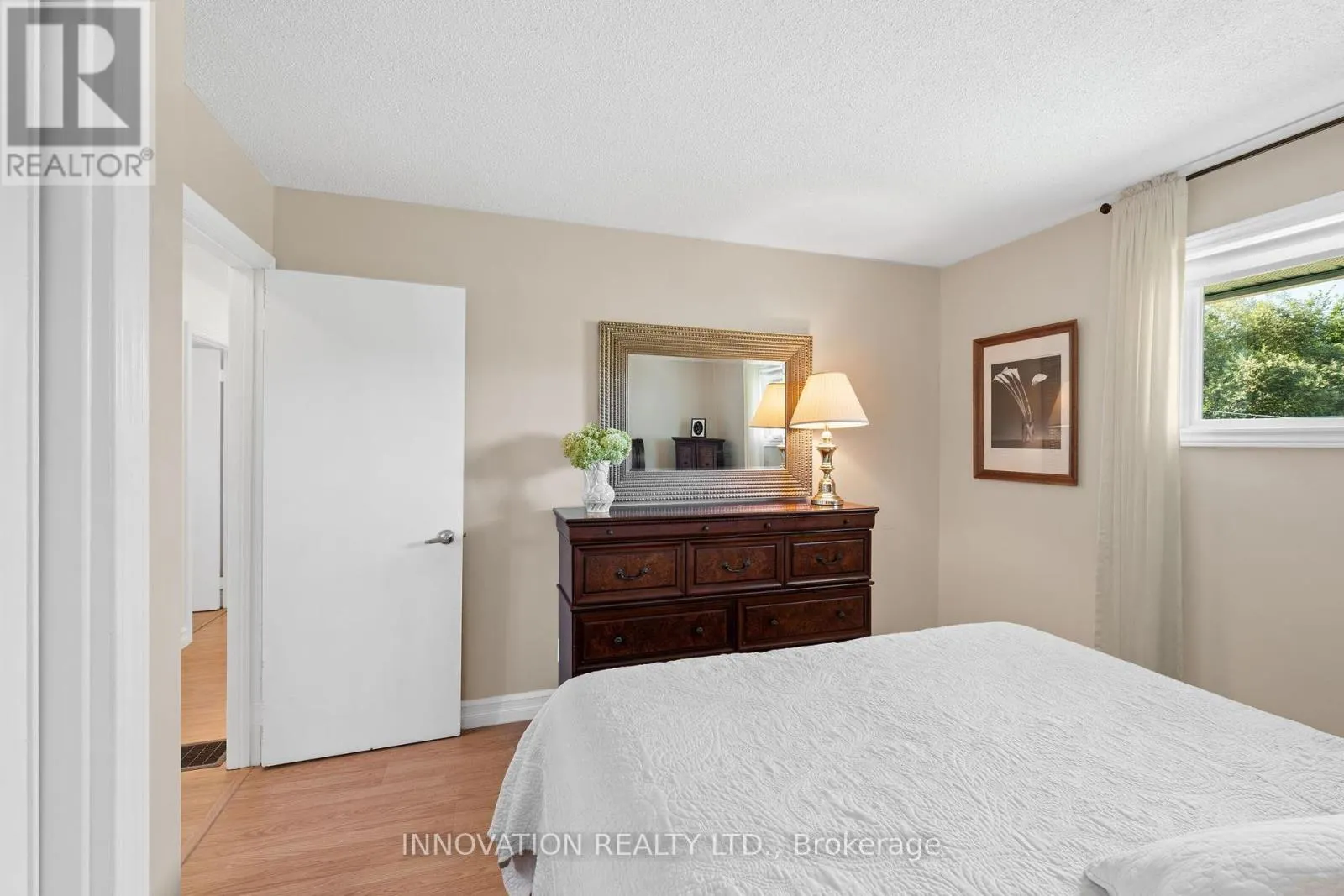 4001 DUNROBIN ROAD