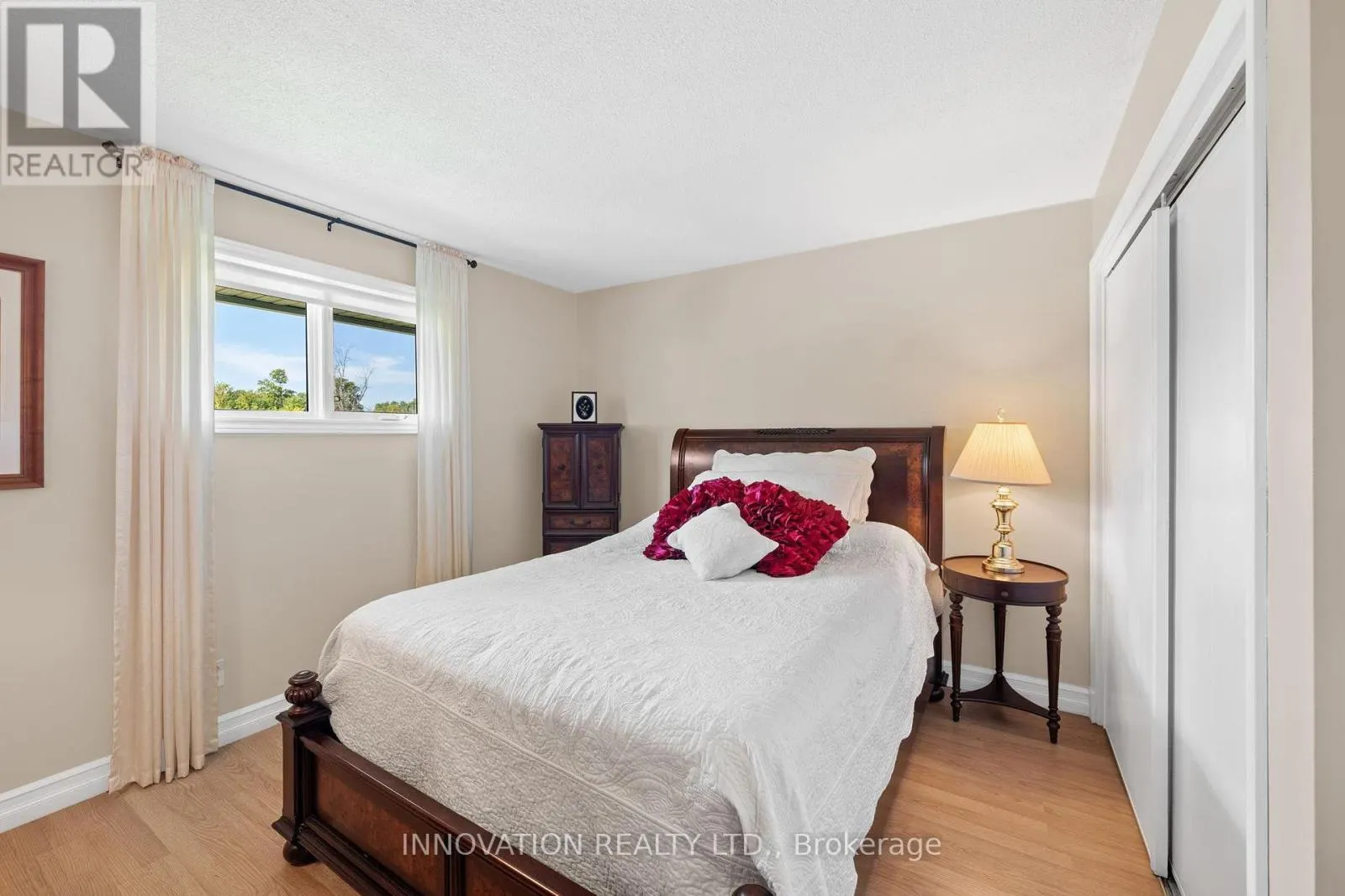 4001 DUNROBIN ROAD