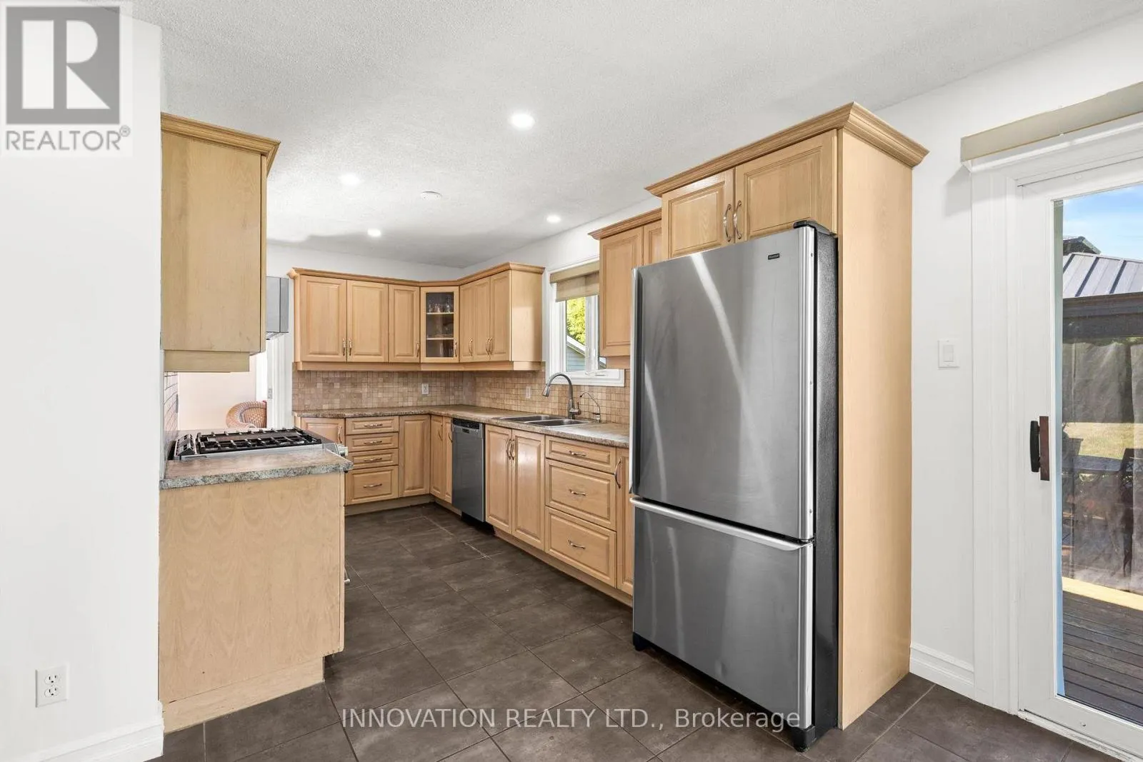 4001 DUNROBIN ROAD