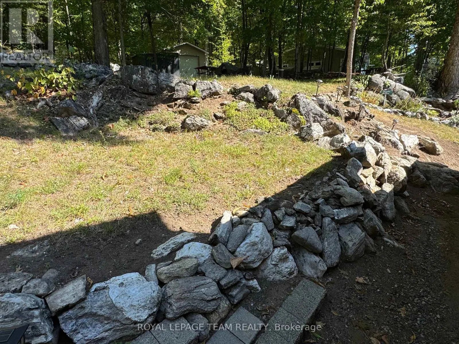 429 HARDWOOD RIDGE ROAD W