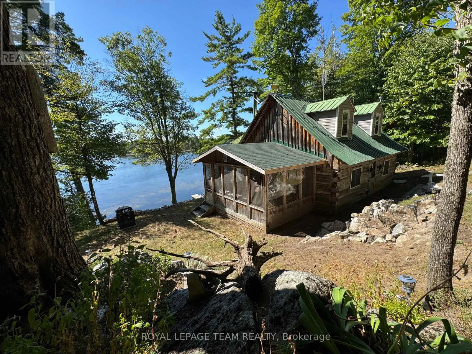 429 HARDWOOD RIDGE ROAD W