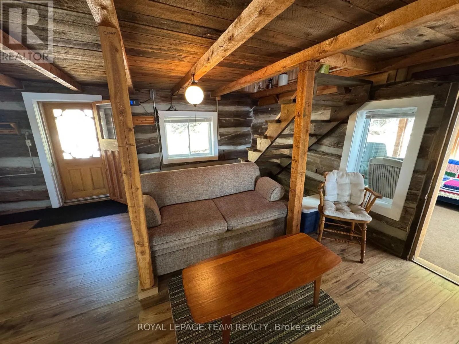 429 HARDWOOD RIDGE ROAD W