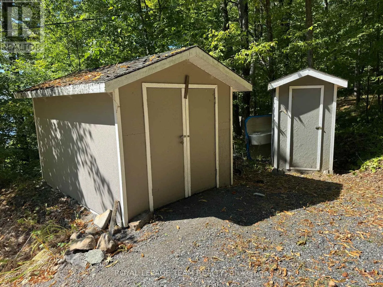 429 HARDWOOD RIDGE ROAD W