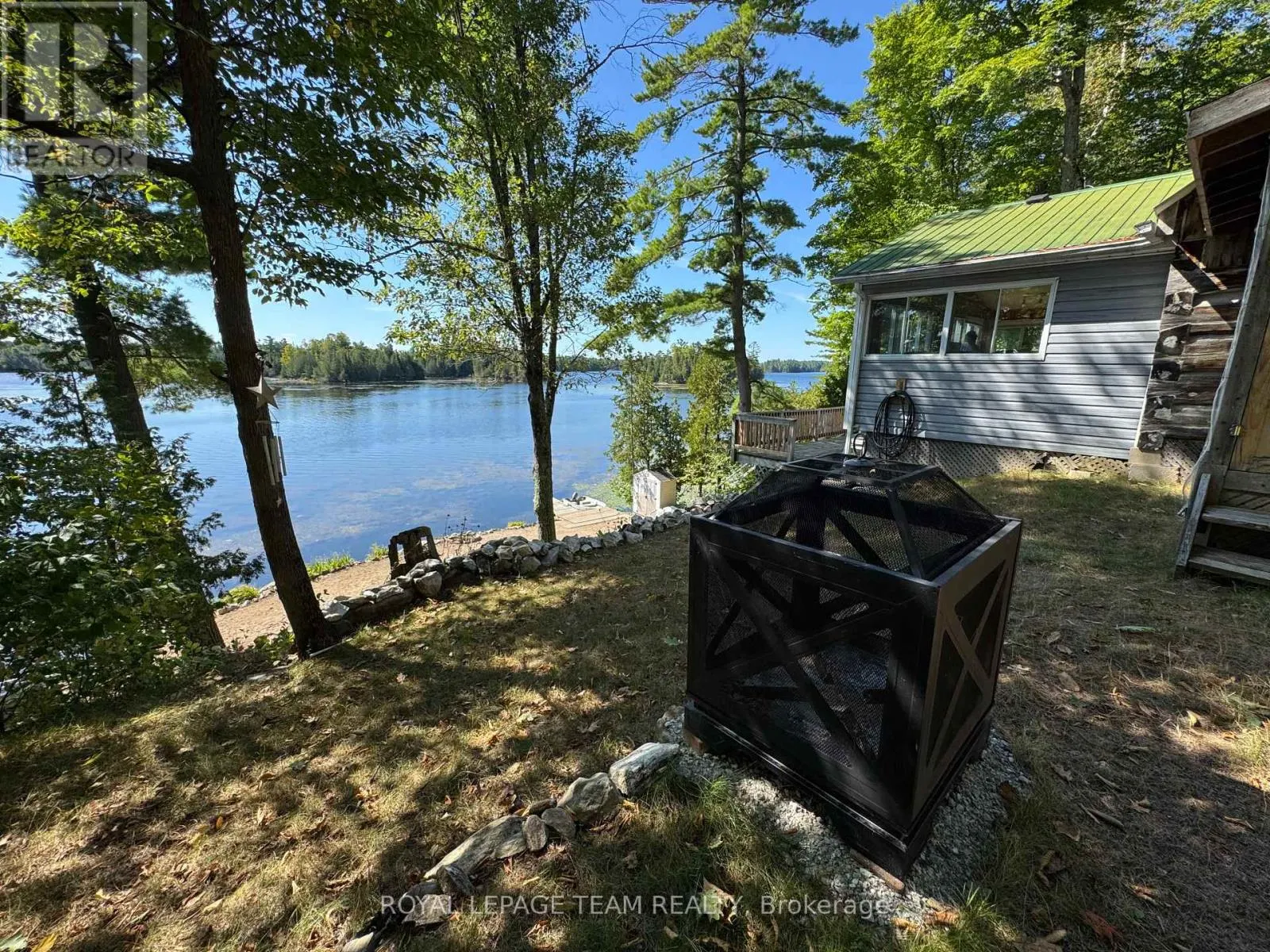 429 HARDWOOD RIDGE ROAD W