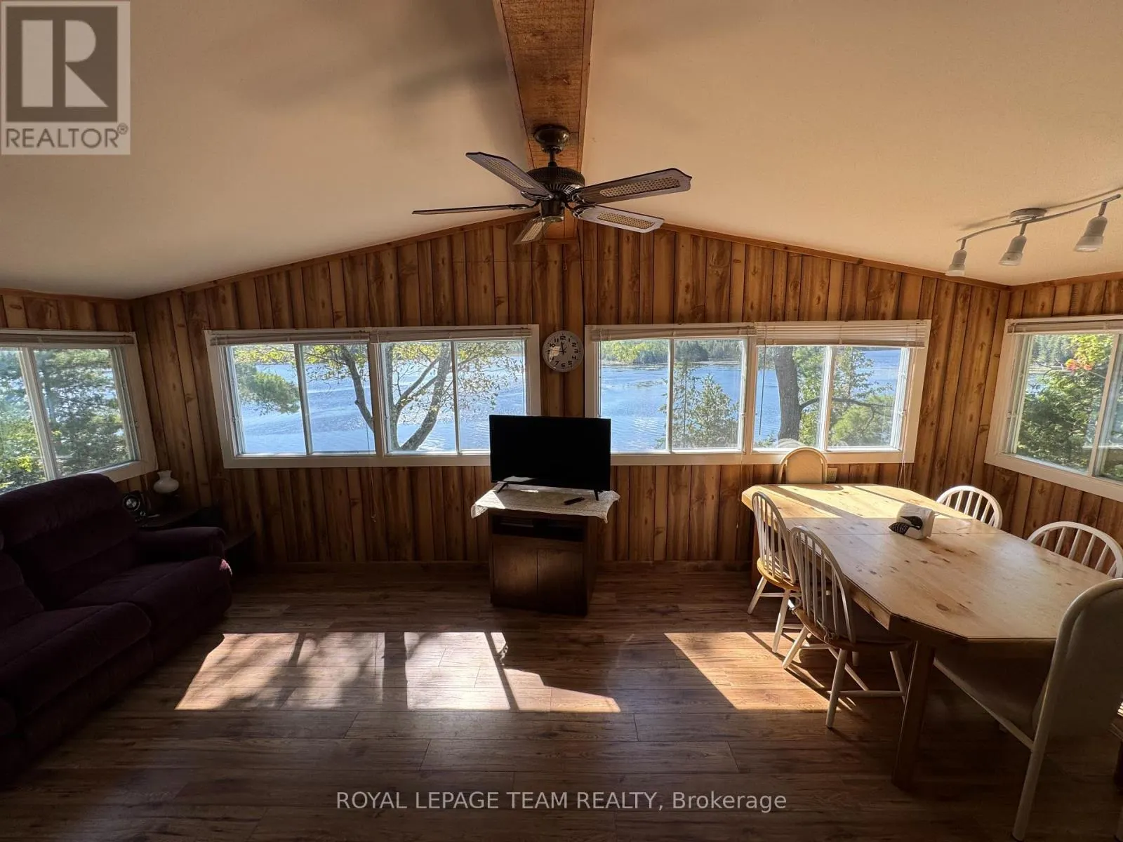 429 HARDWOOD RIDGE ROAD W