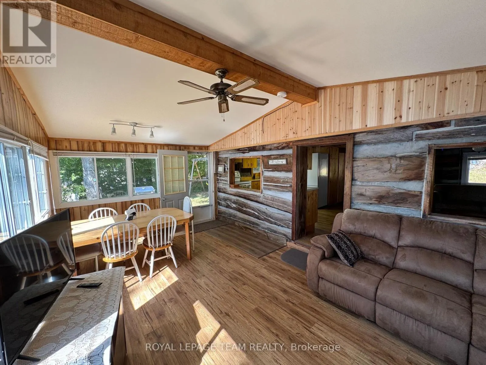 429 HARDWOOD RIDGE ROAD W