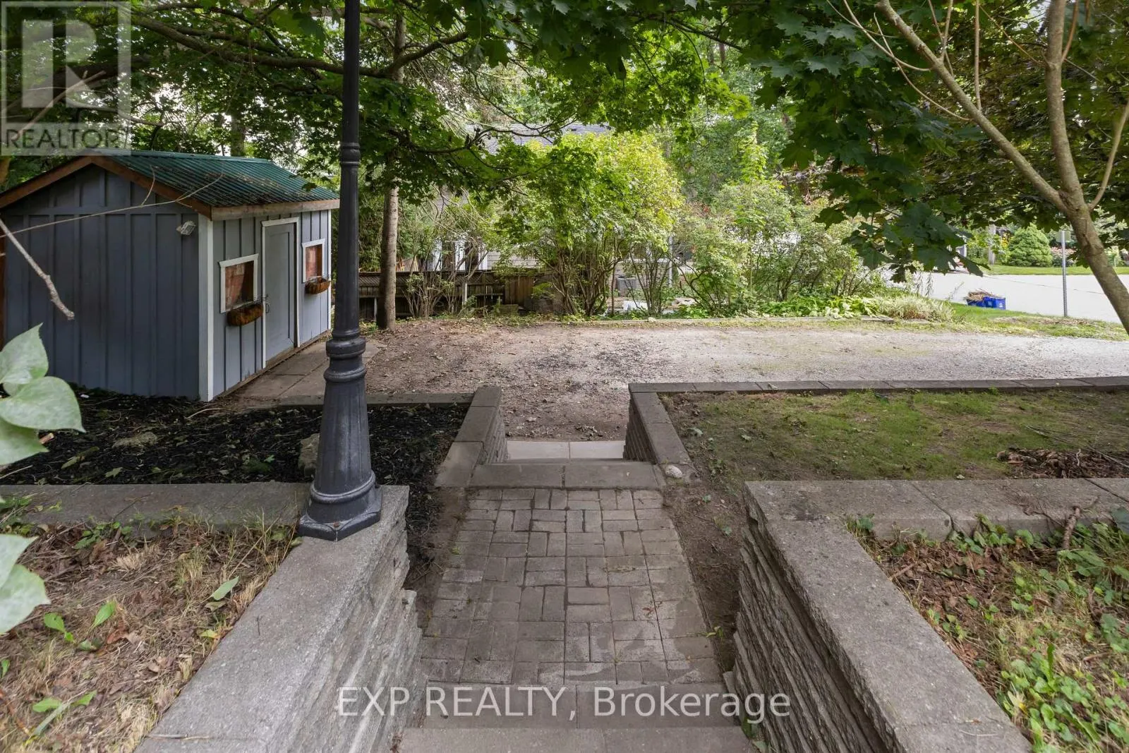 400 ST. PATRICK STREET E