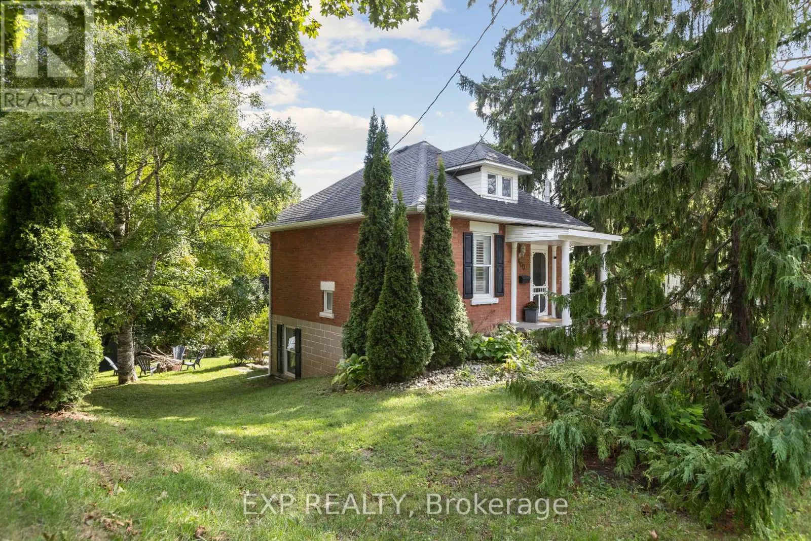 400 ST. PATRICK STREET E