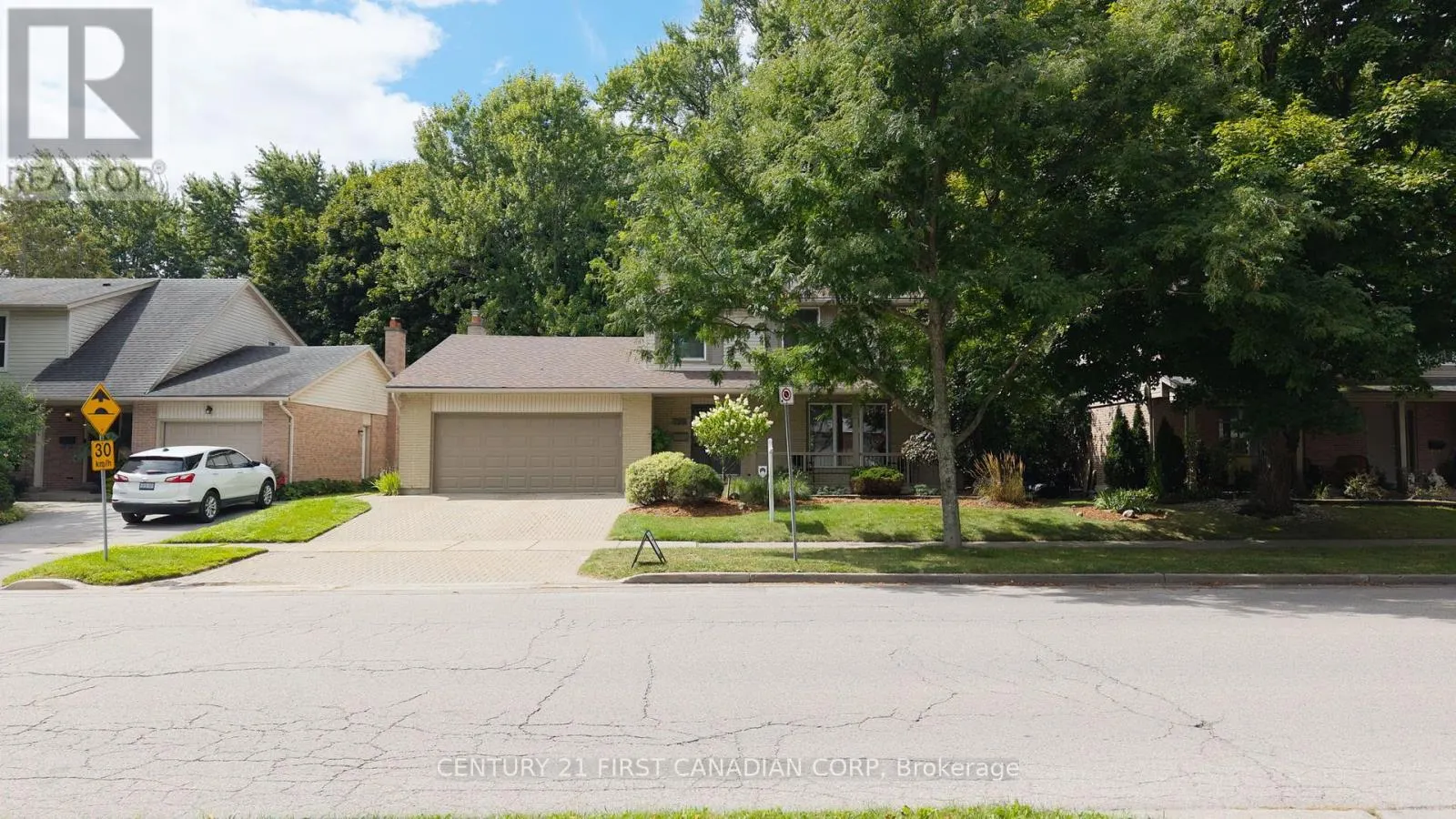 799 FARNHAM ROAD