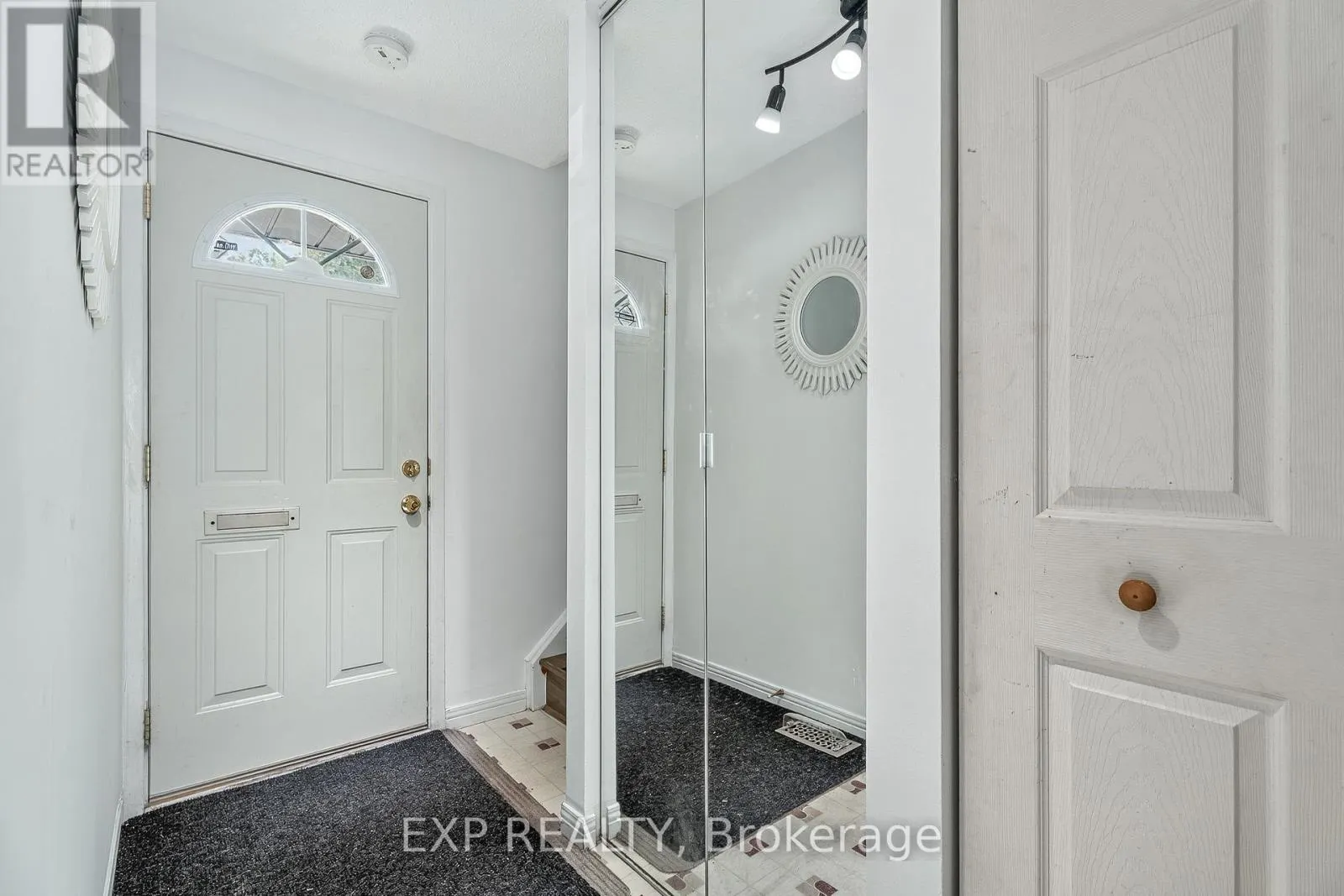81 - 8 SHERWAY DRIVE