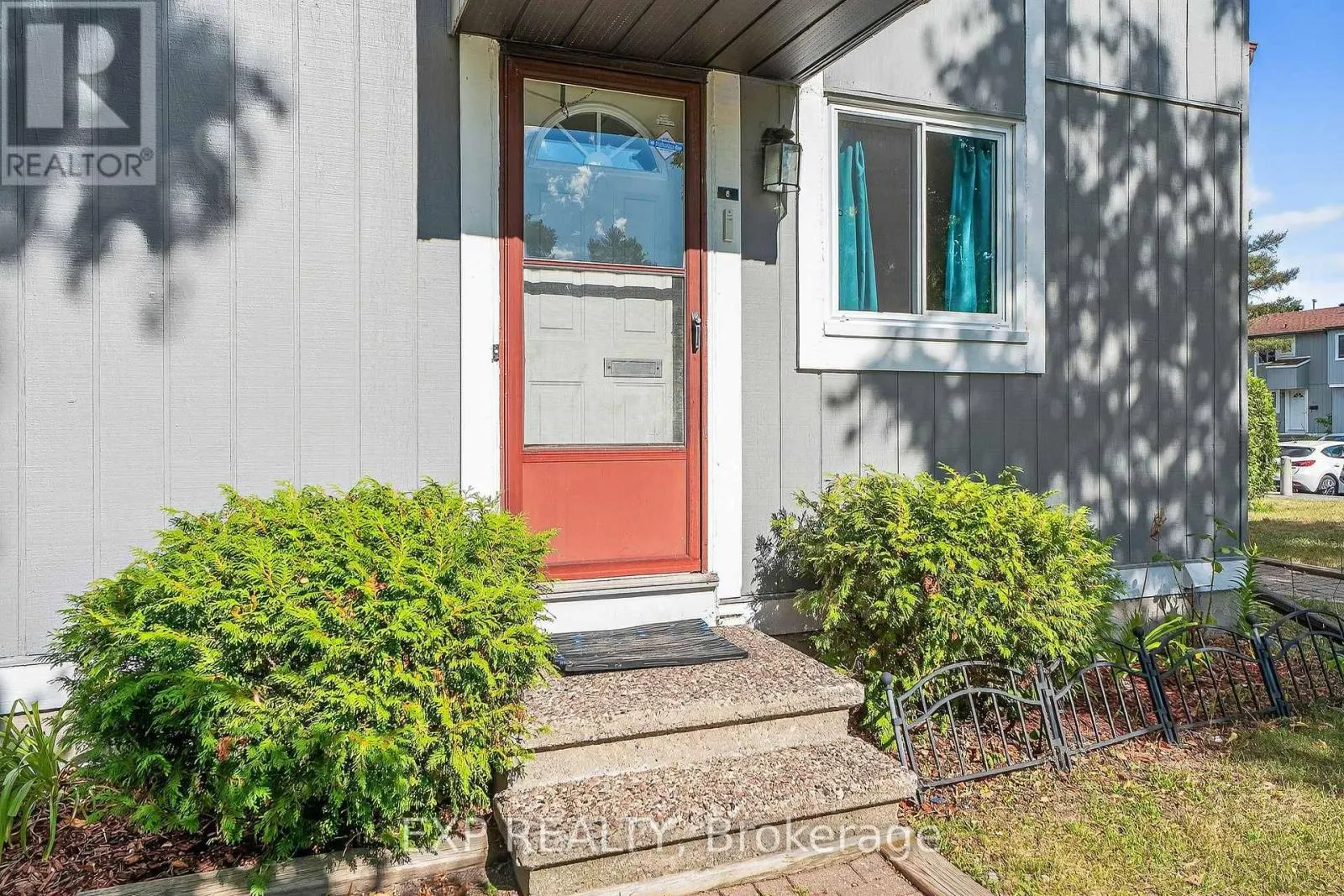 81 - 8 SHERWAY DRIVE