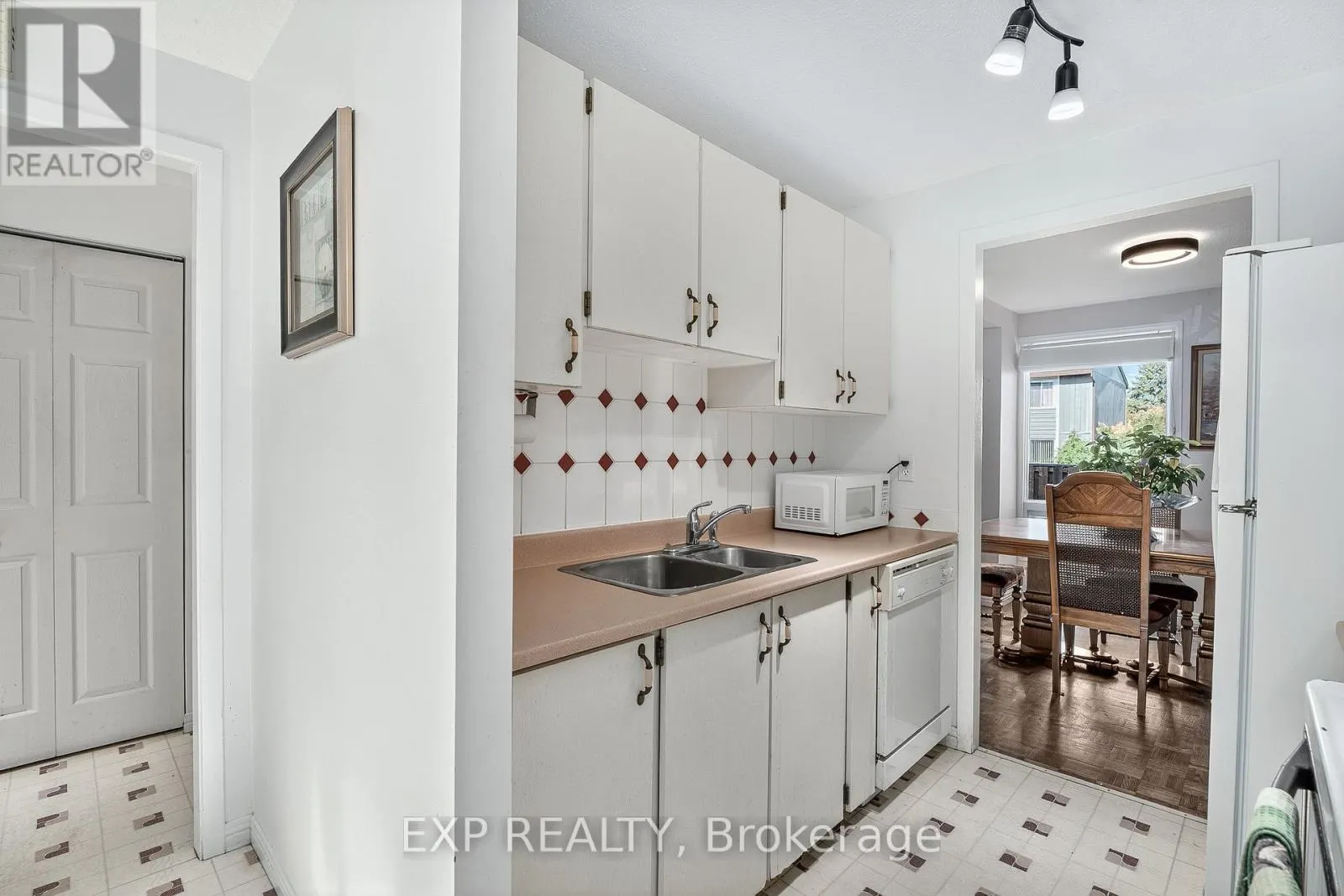 81 - 8 SHERWAY DRIVE