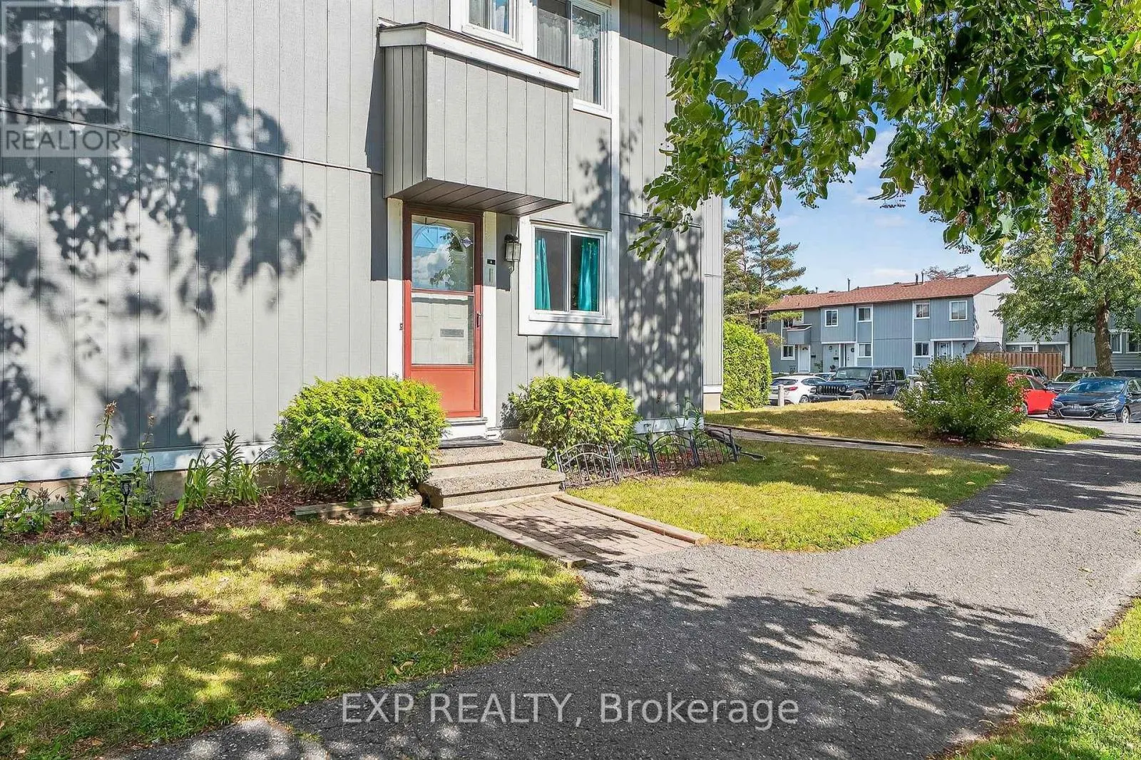 81 - 8 SHERWAY DRIVE