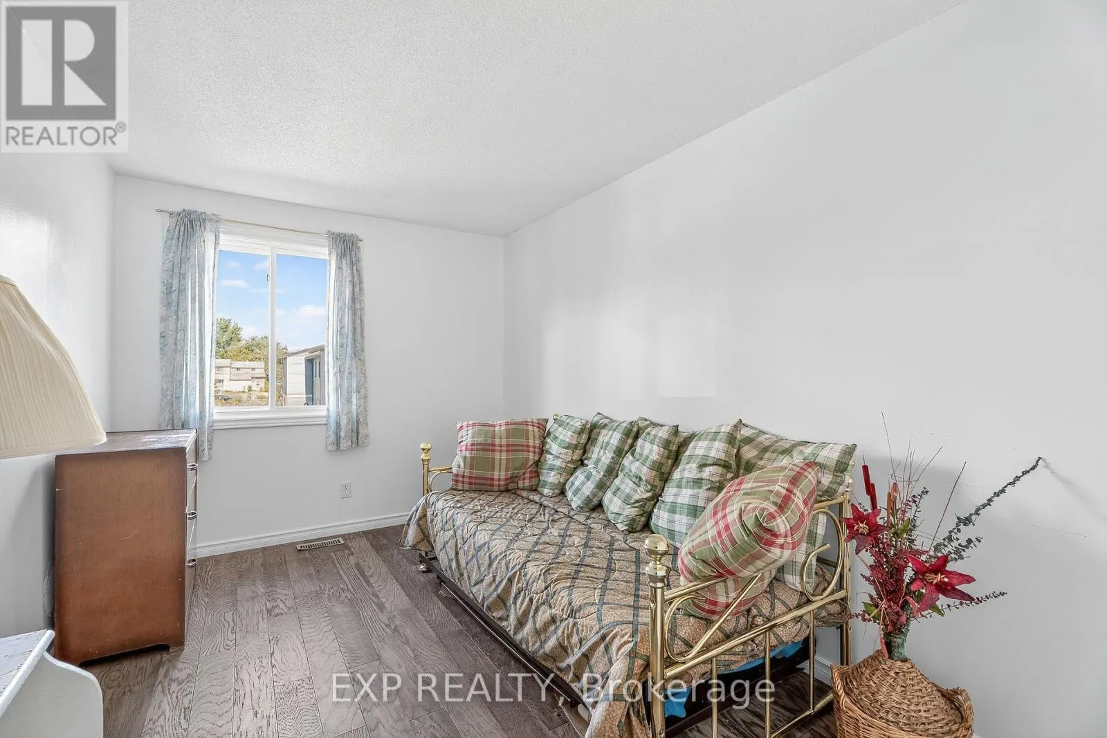 81 - 8 SHERWAY DRIVE