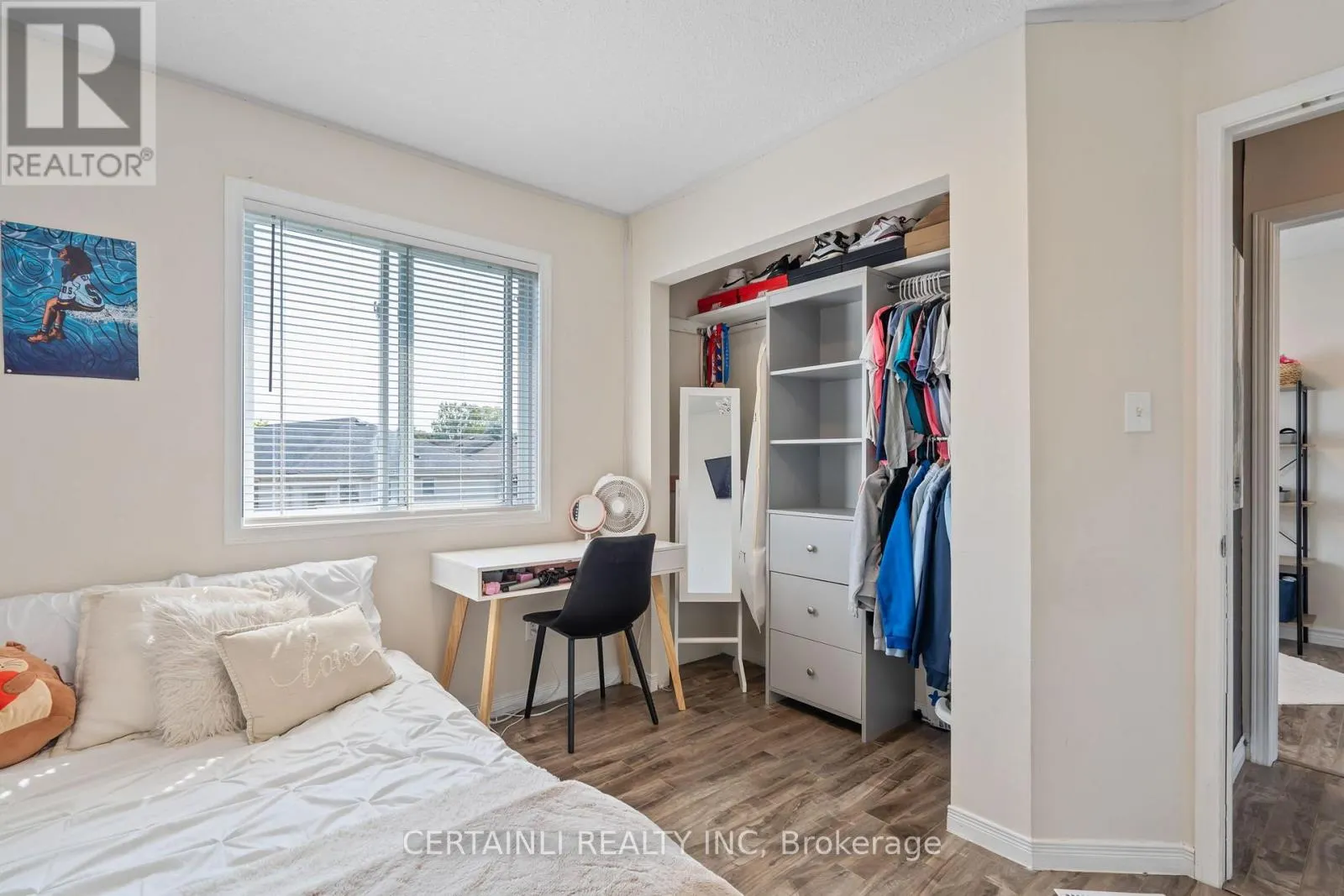 583 FIELDGATE CIRCLE