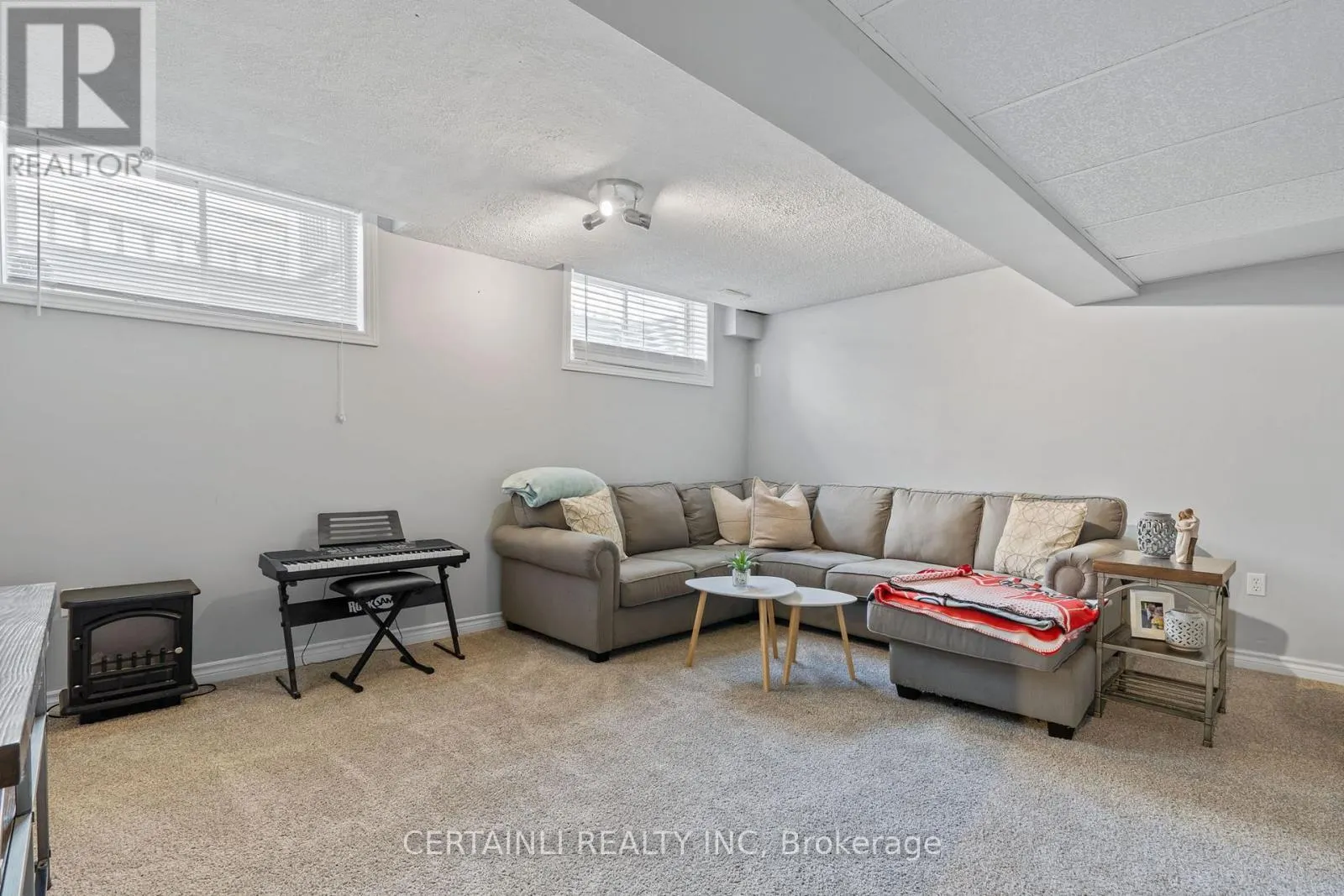 583 FIELDGATE CIRCLE