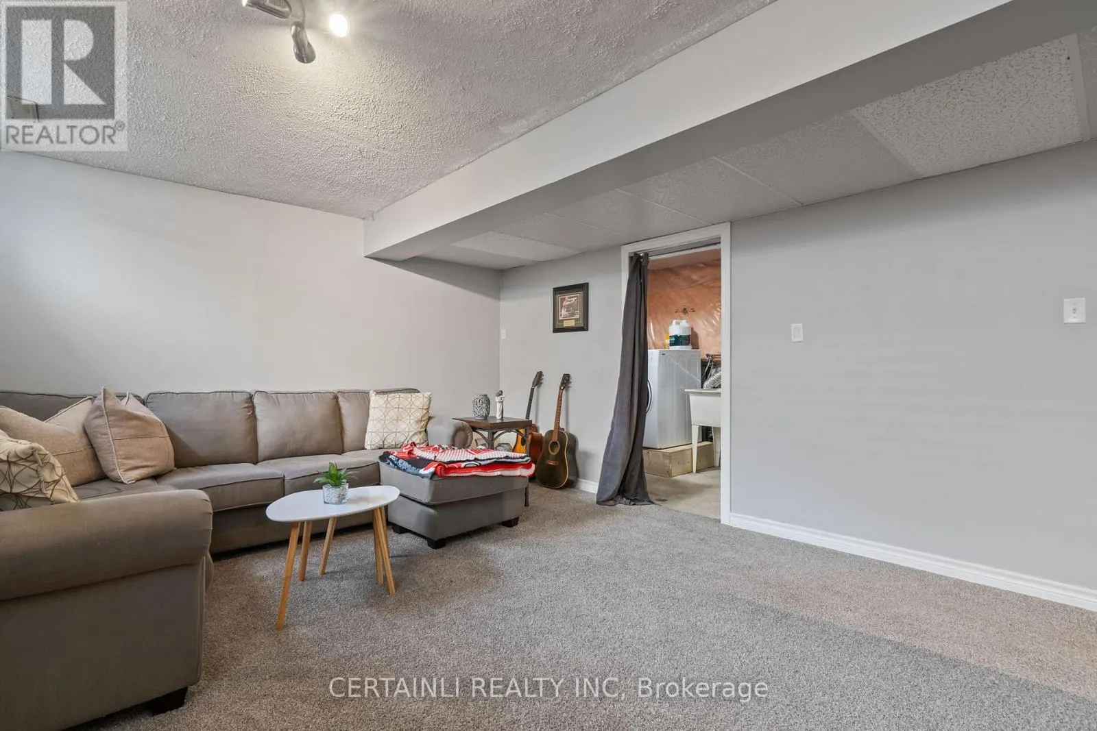 583 FIELDGATE CIRCLE