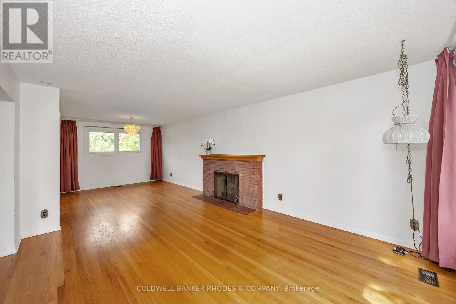 2687 BASSWOOD CRESCENT