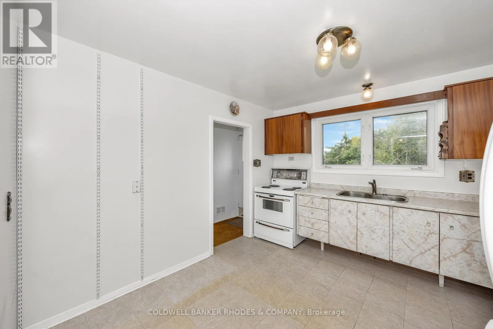 2687 BASSWOOD CRESCENT