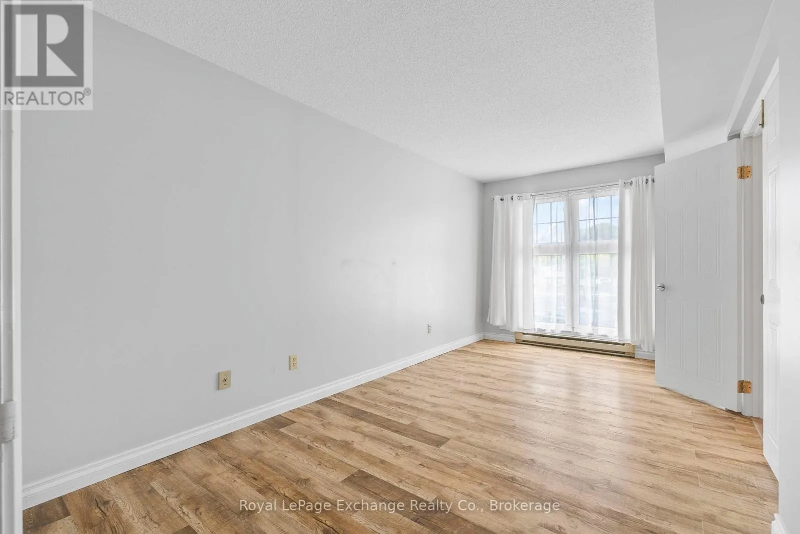 202 - 200 HARBOUR STREET, #202