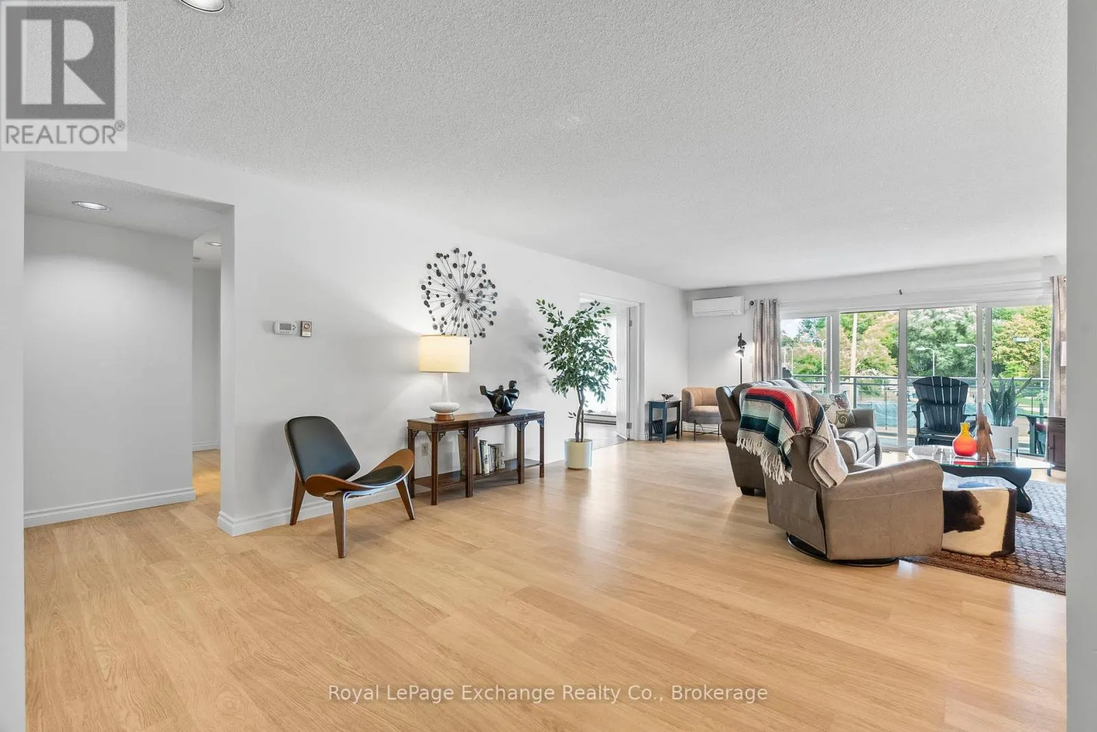 202 - 200 HARBOUR STREET, #202