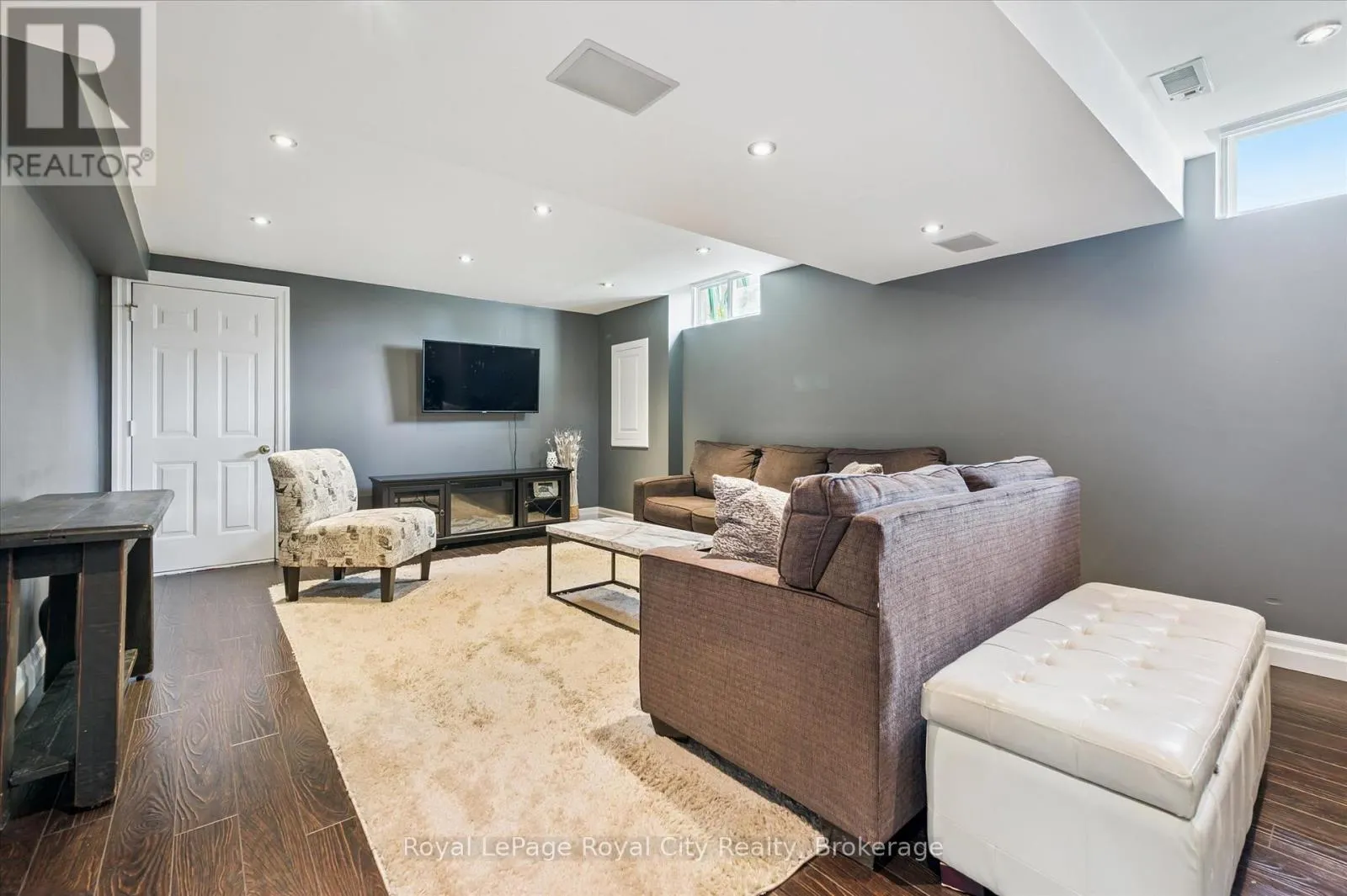 255 DEERPATH DRIVE