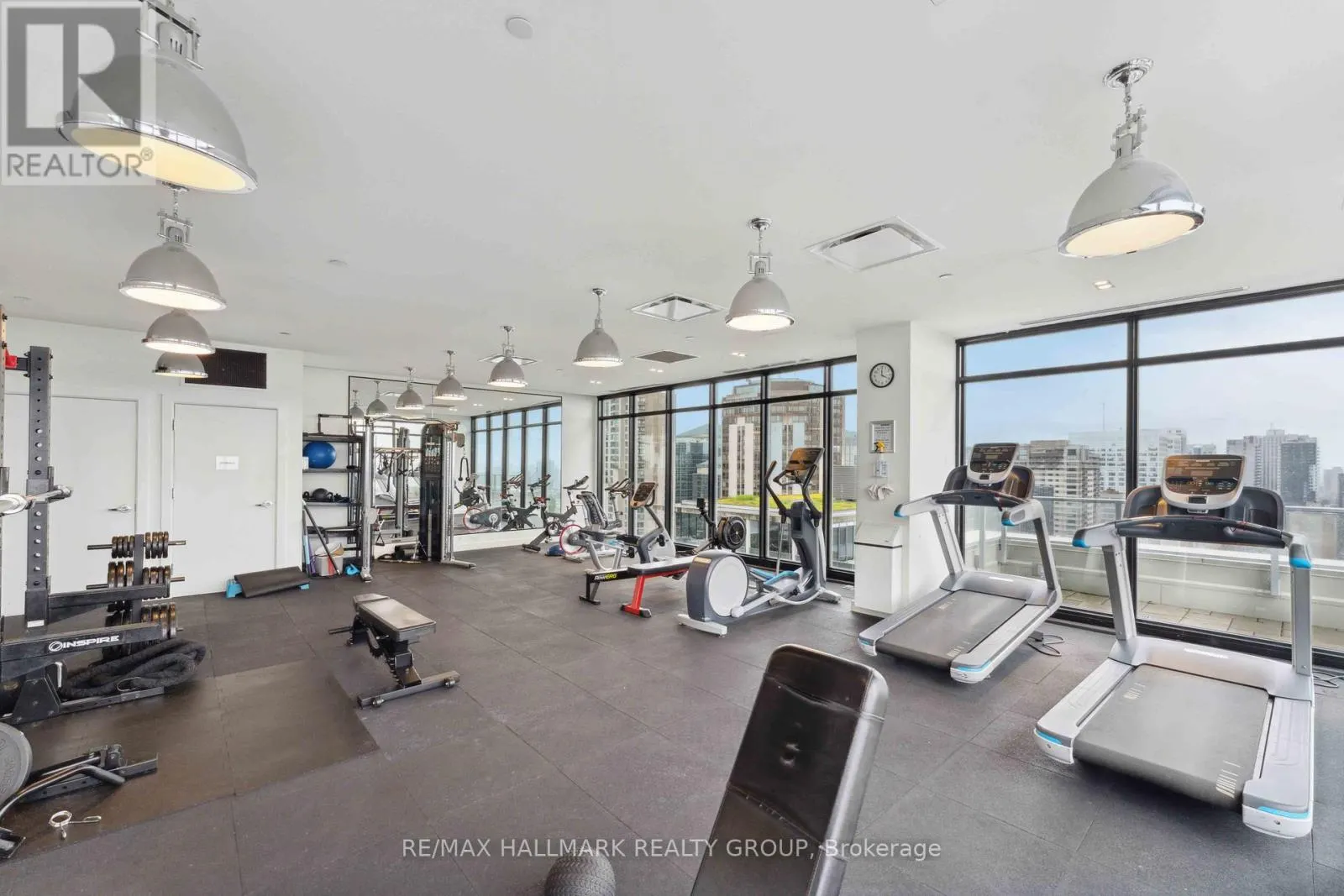1209 - 255 BAY STREET