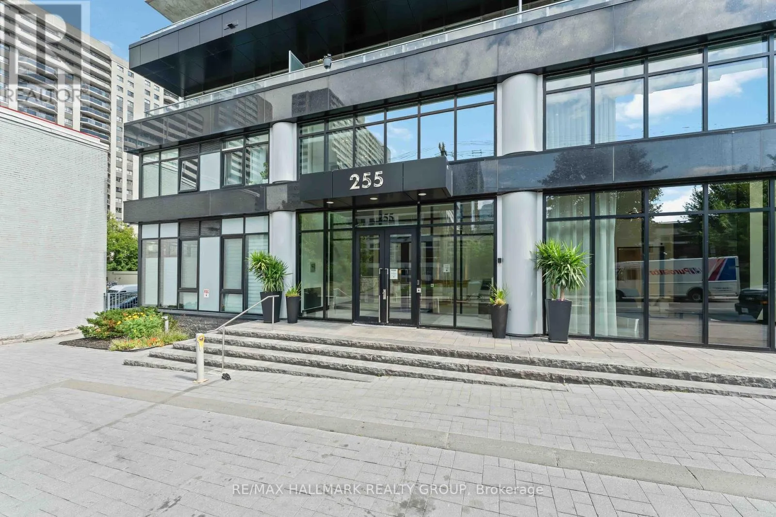 1209 - 255 BAY STREET