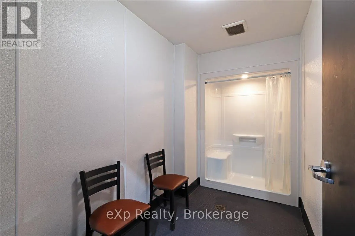 2 - 7999 WELLINGTON ROAD 109 ROAD, #2