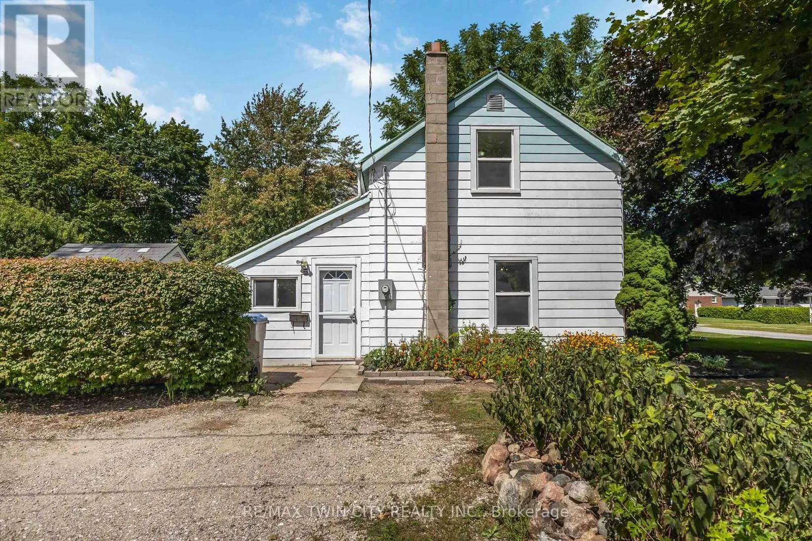 162 ADELAIDE STREET