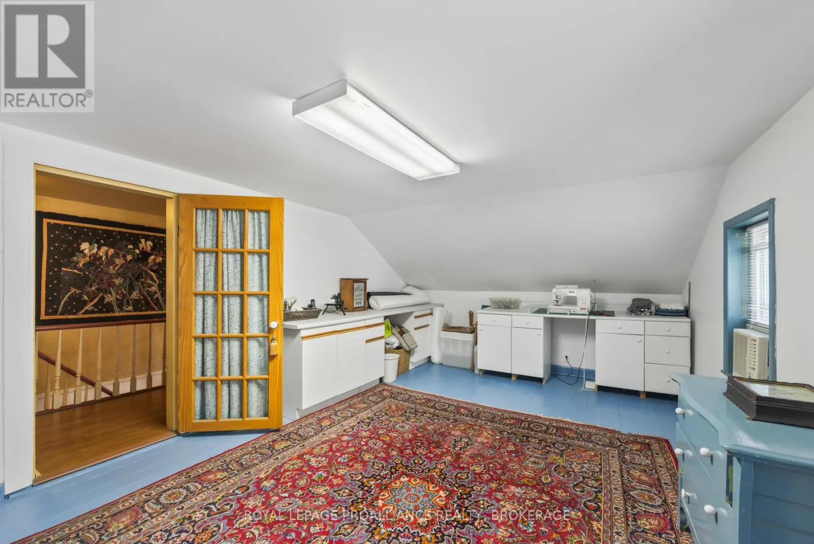2078 SUNBURY ROAD