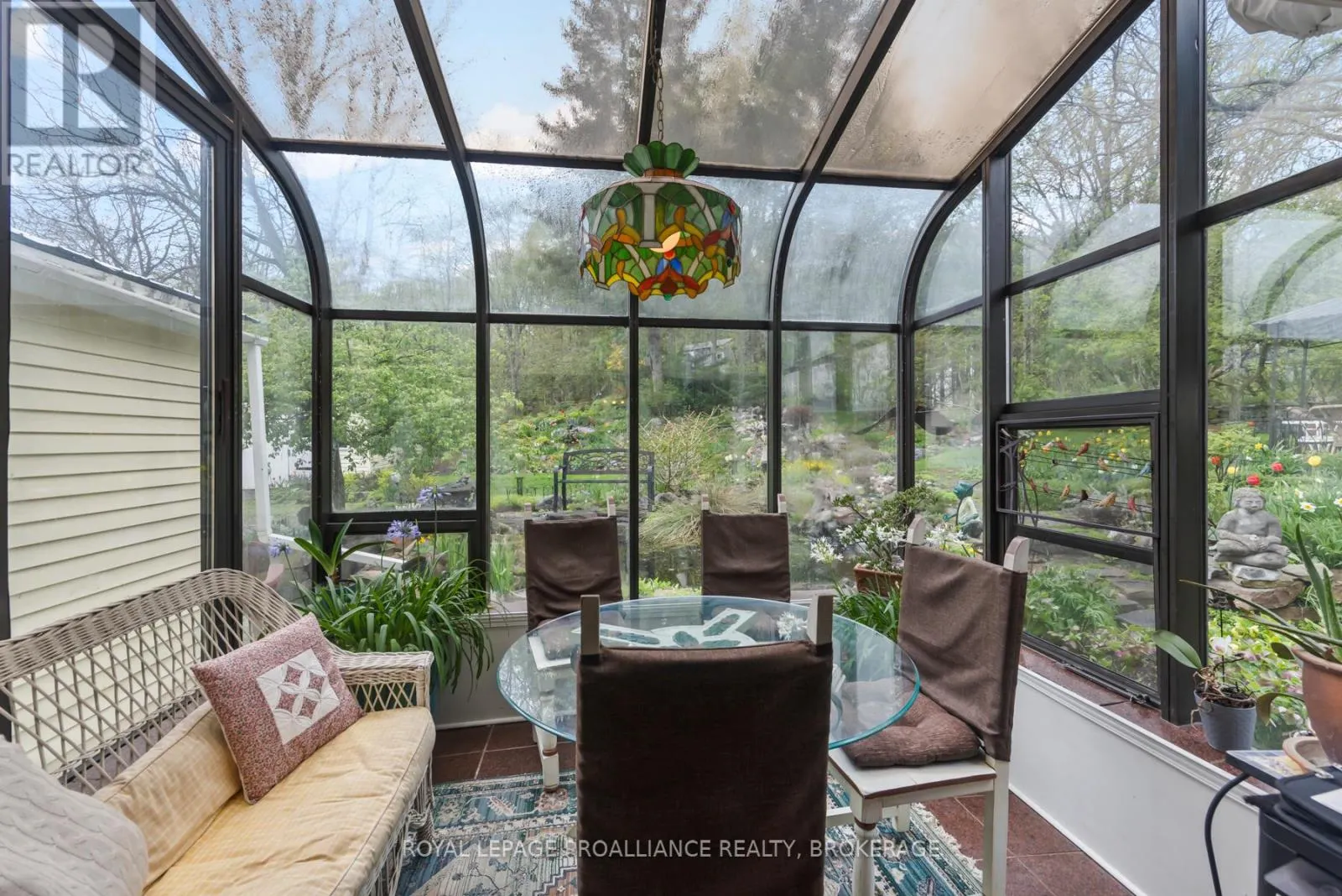 2078 SUNBURY ROAD