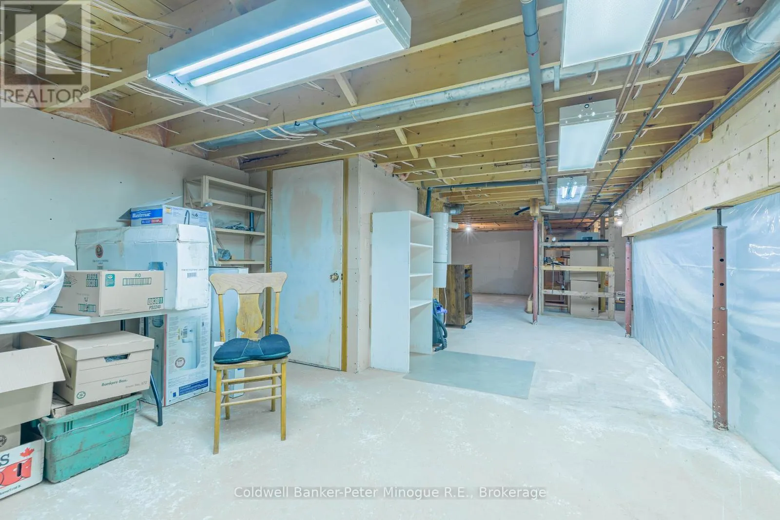 81 HAZELTON LANE