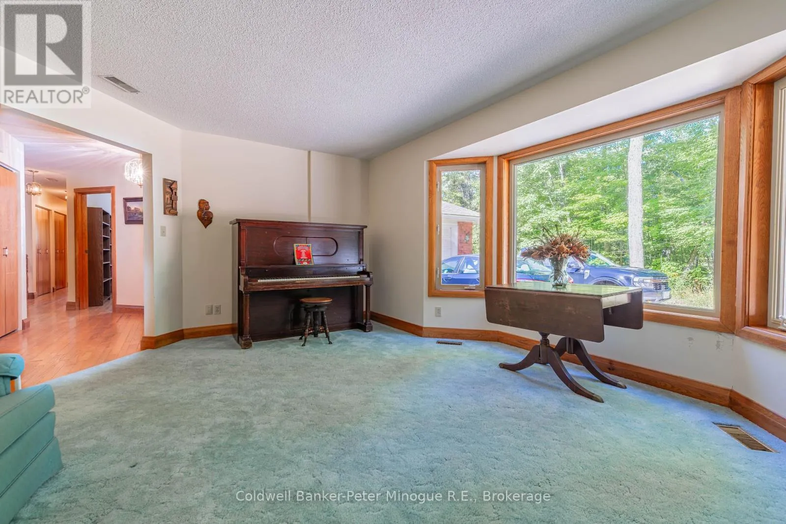 81 HAZELTON LANE