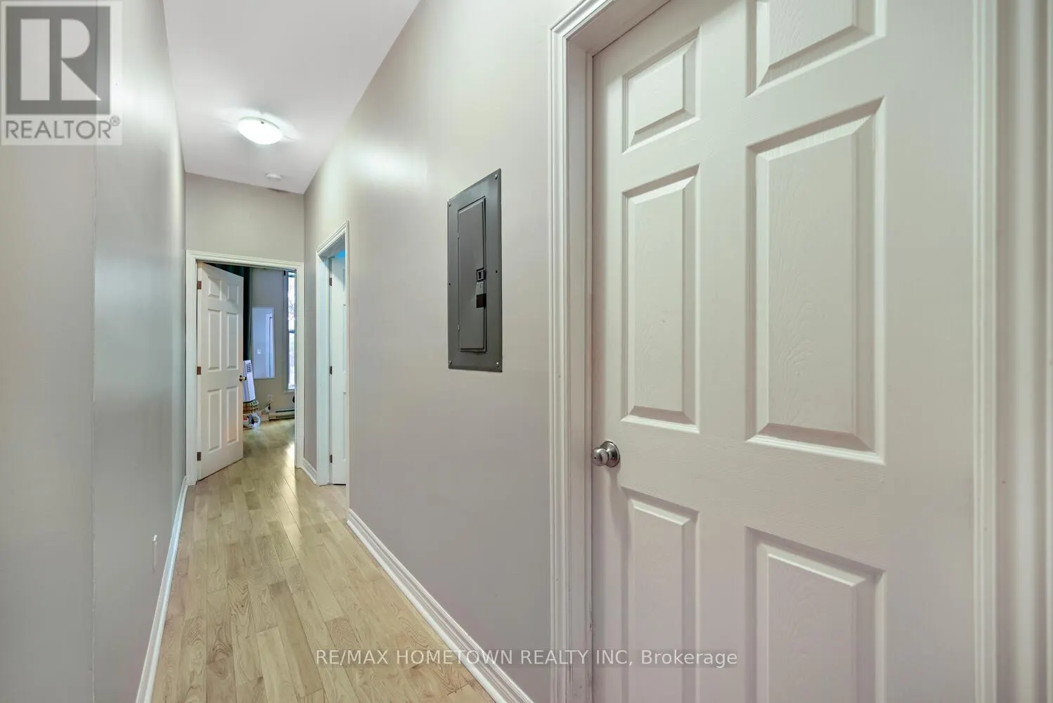 10-12 KING STREET W