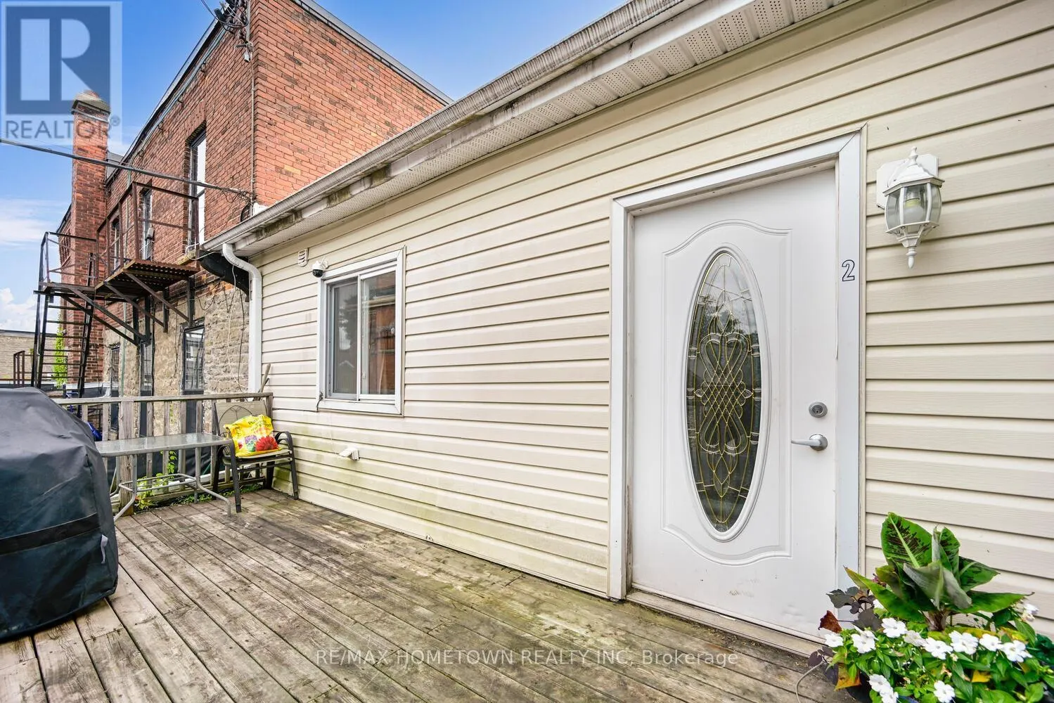 10-12 KING STREET W