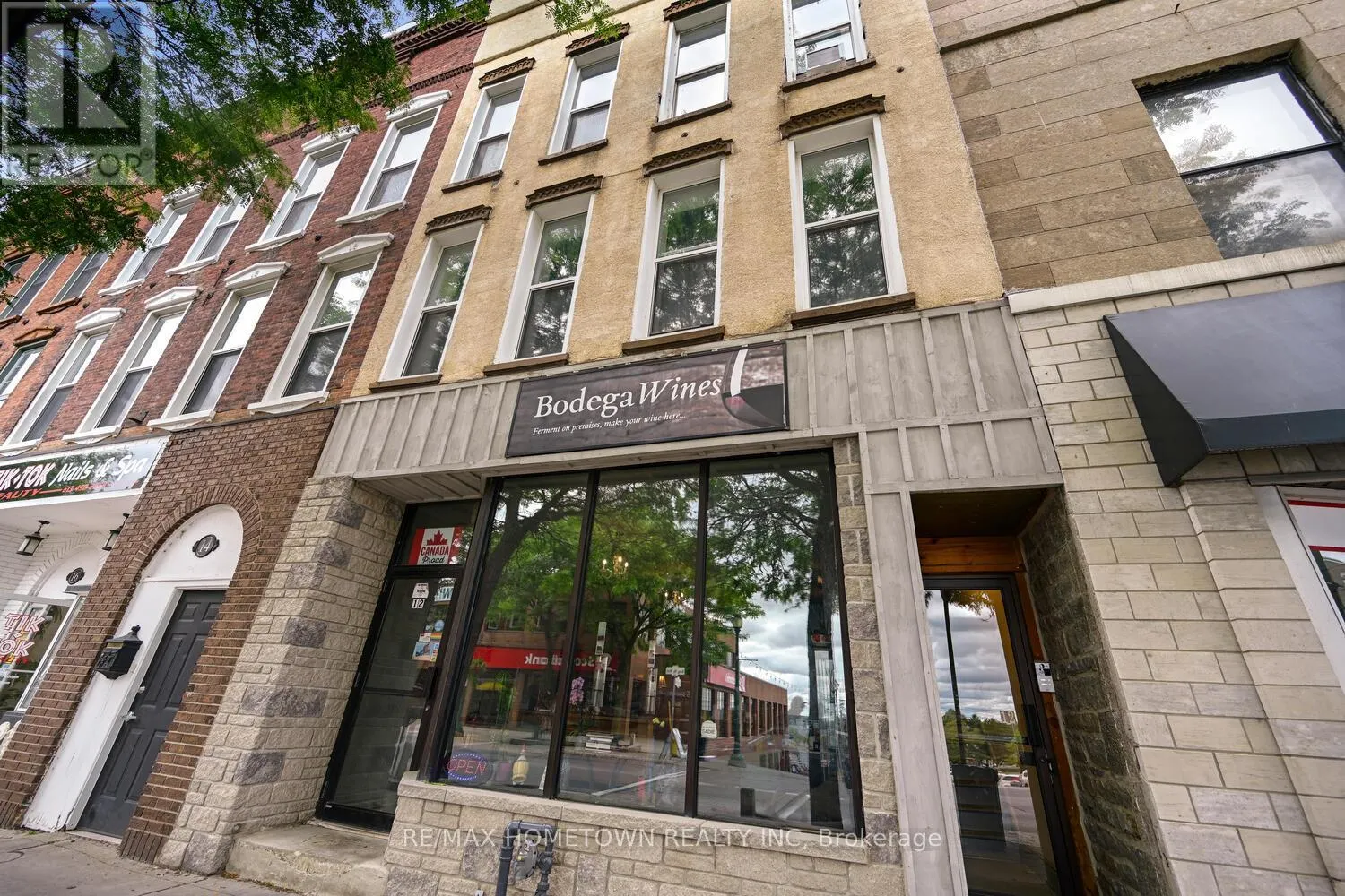 10-12 KING STREET W