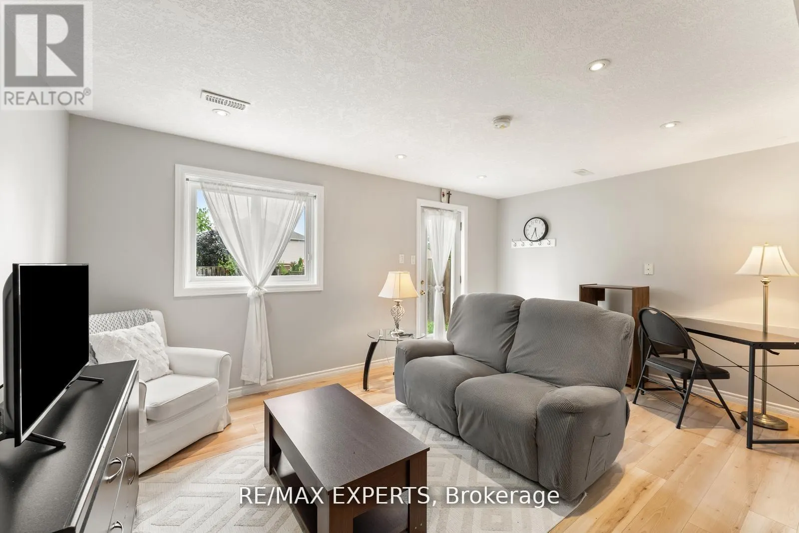 56 STEEPLERIDGE STREET