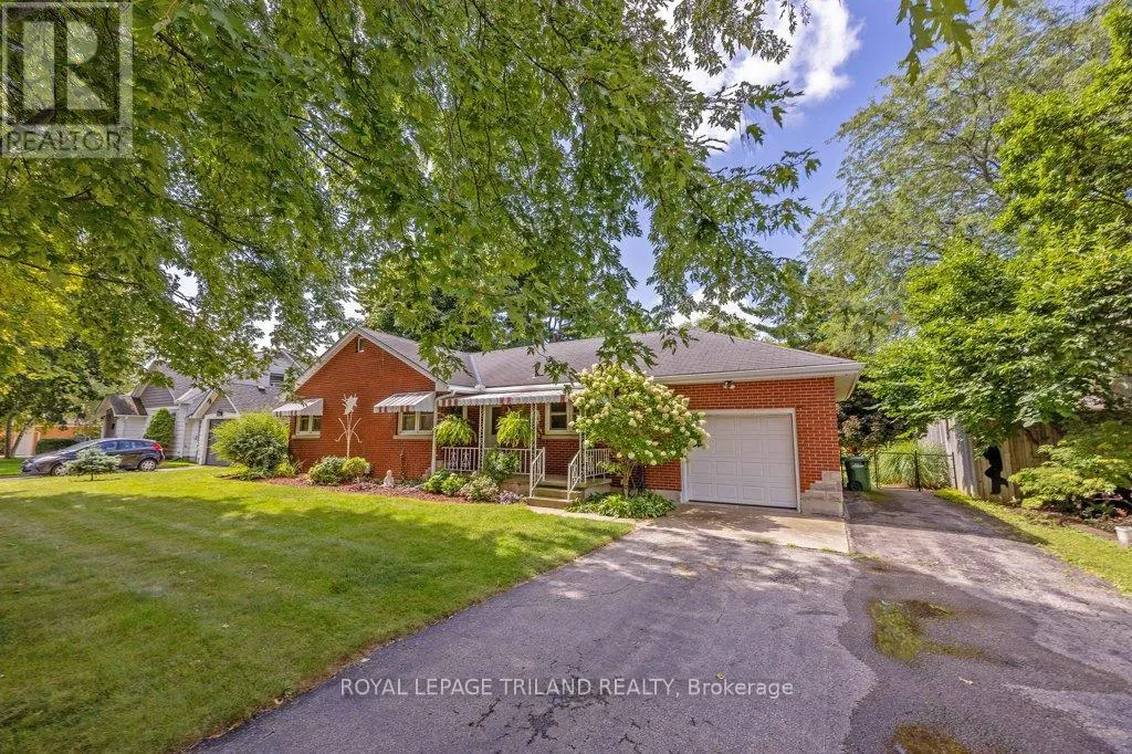 236 SUNSET DRIVE