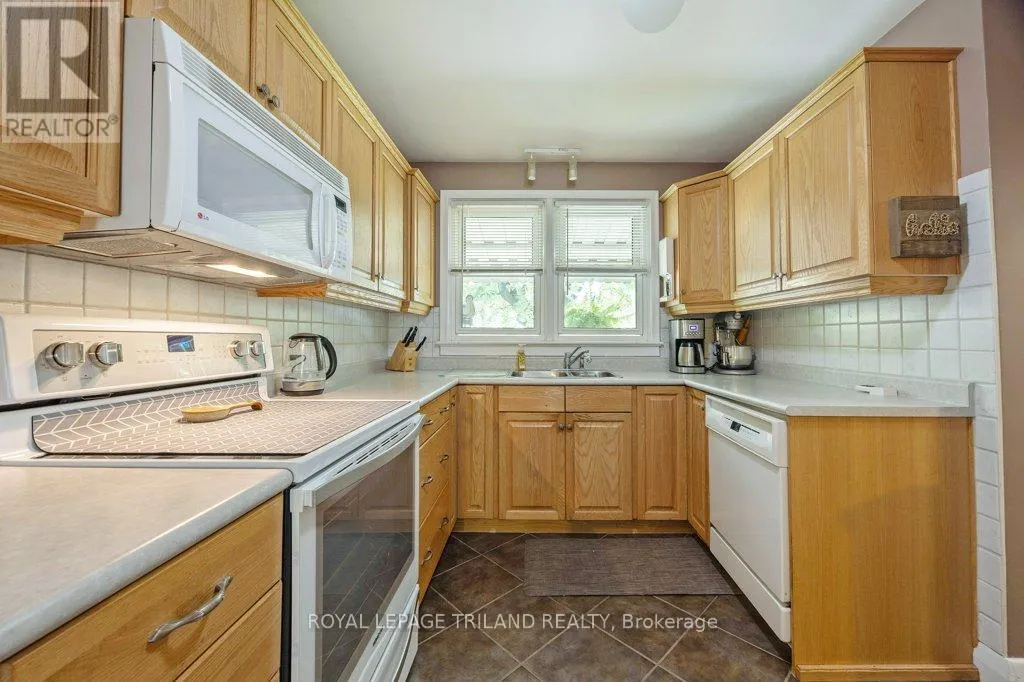 236 SUNSET DRIVE