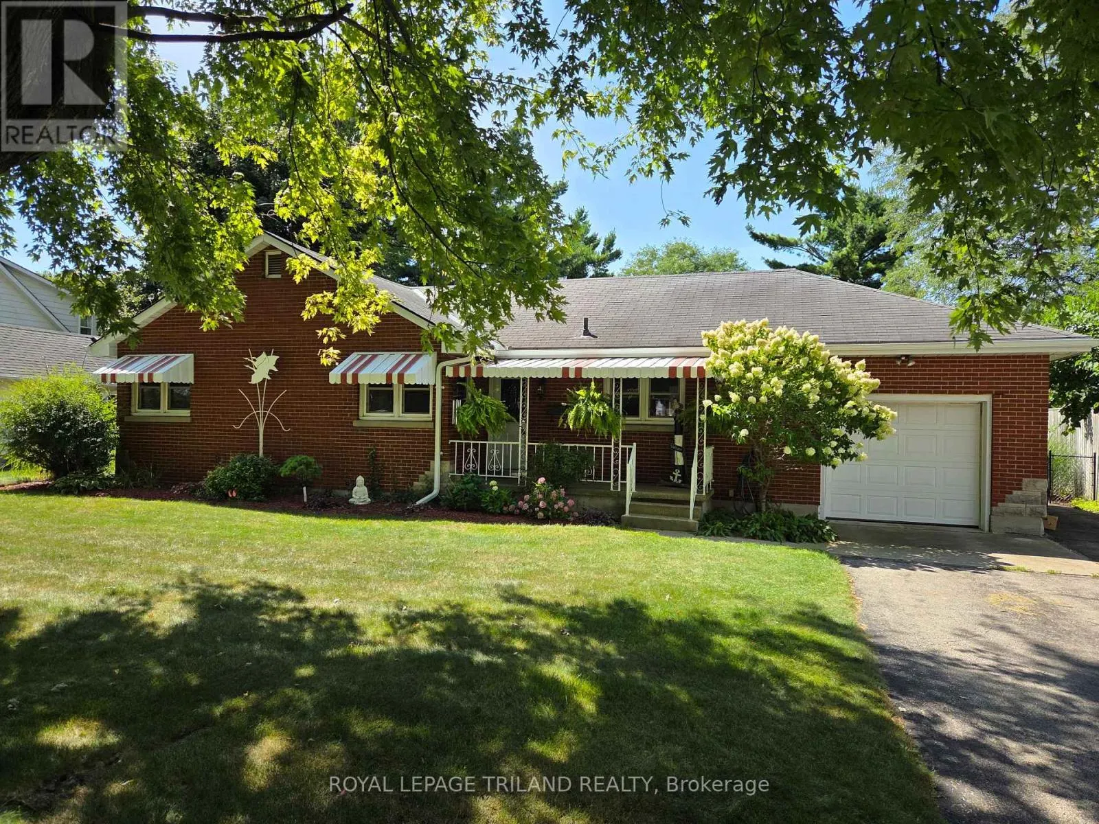 236 SUNSET DRIVE