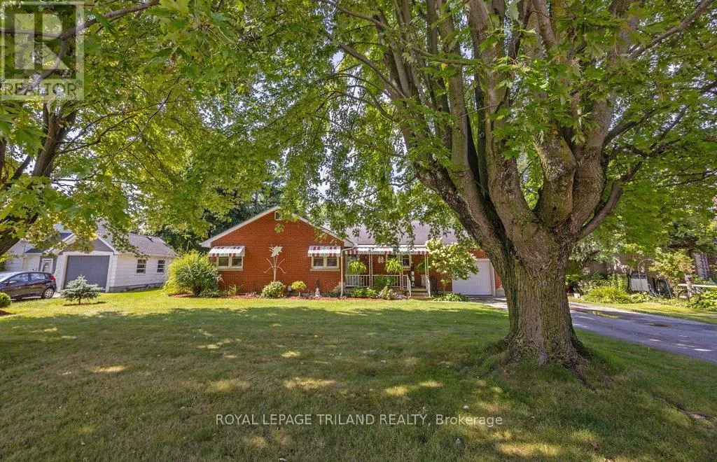 236 SUNSET DRIVE