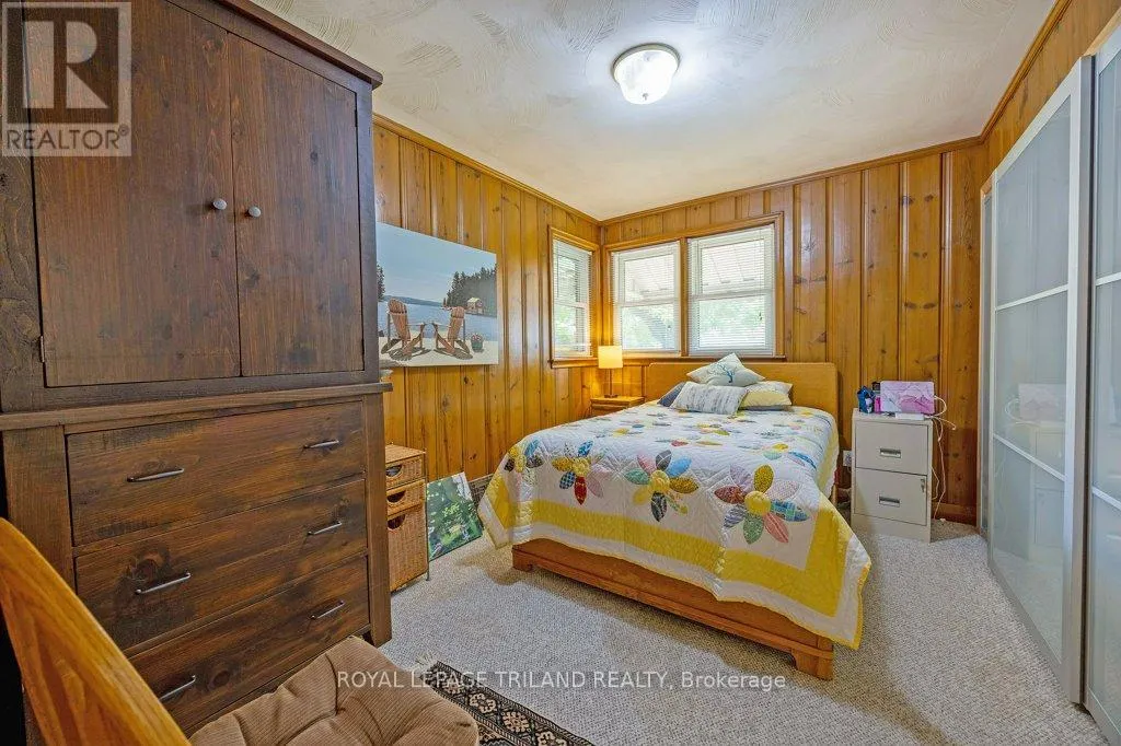 236 SUNSET DRIVE